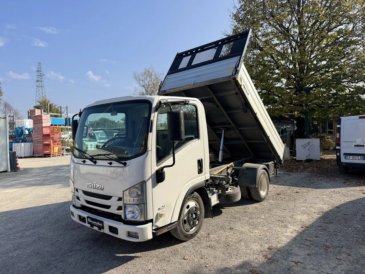 Isuzu NKR