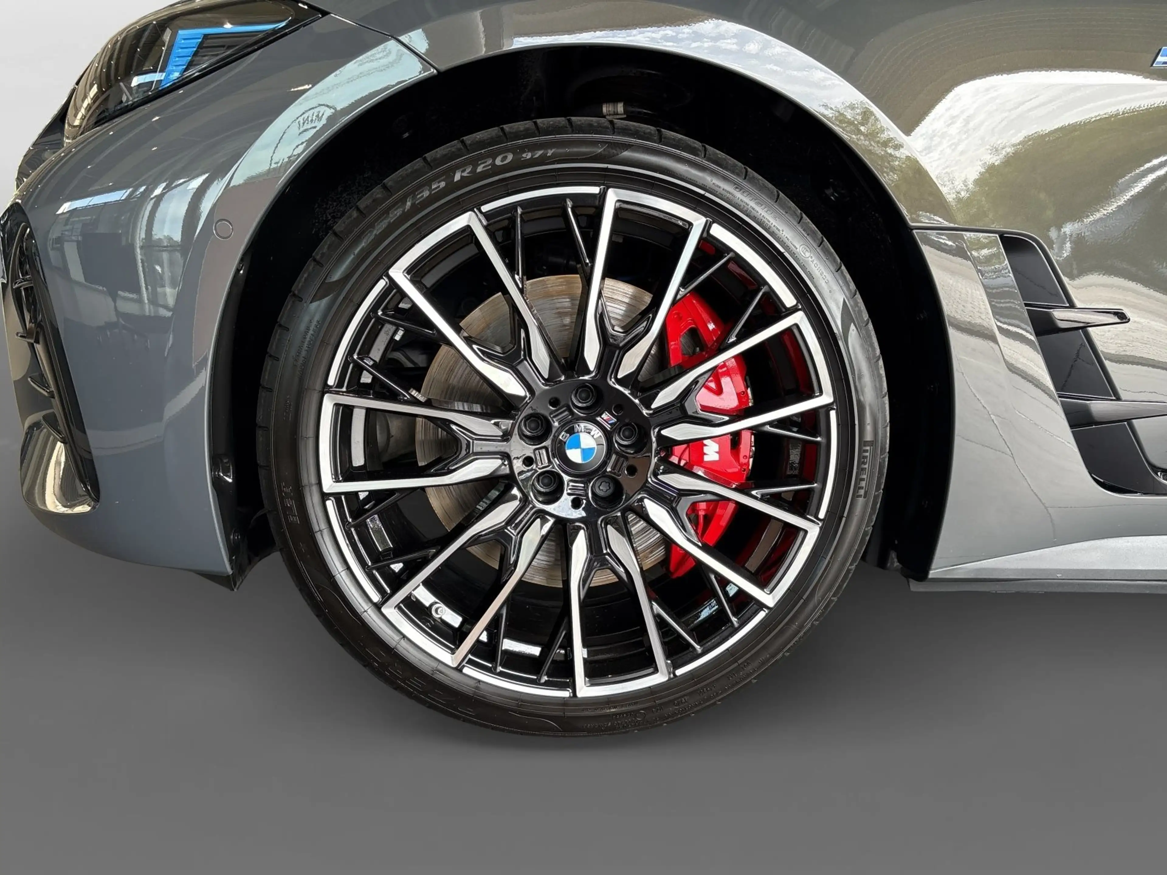 BMW i4 M60 xDrive — photo 9