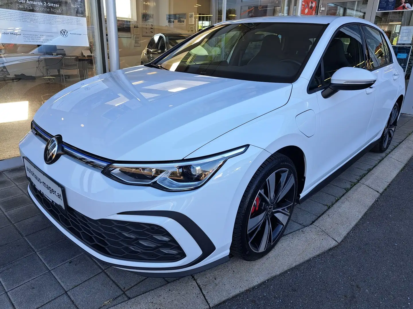 Volkswagen Golf VIII Lim. GTE eHybrid Weiß - 1