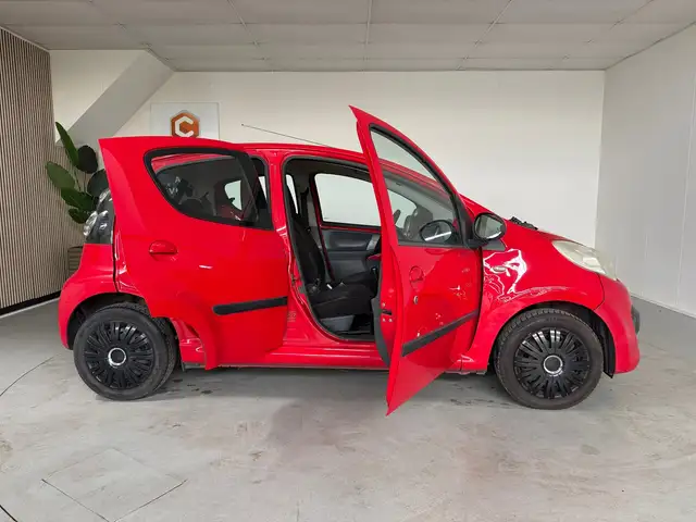 Citroen C1 view 9