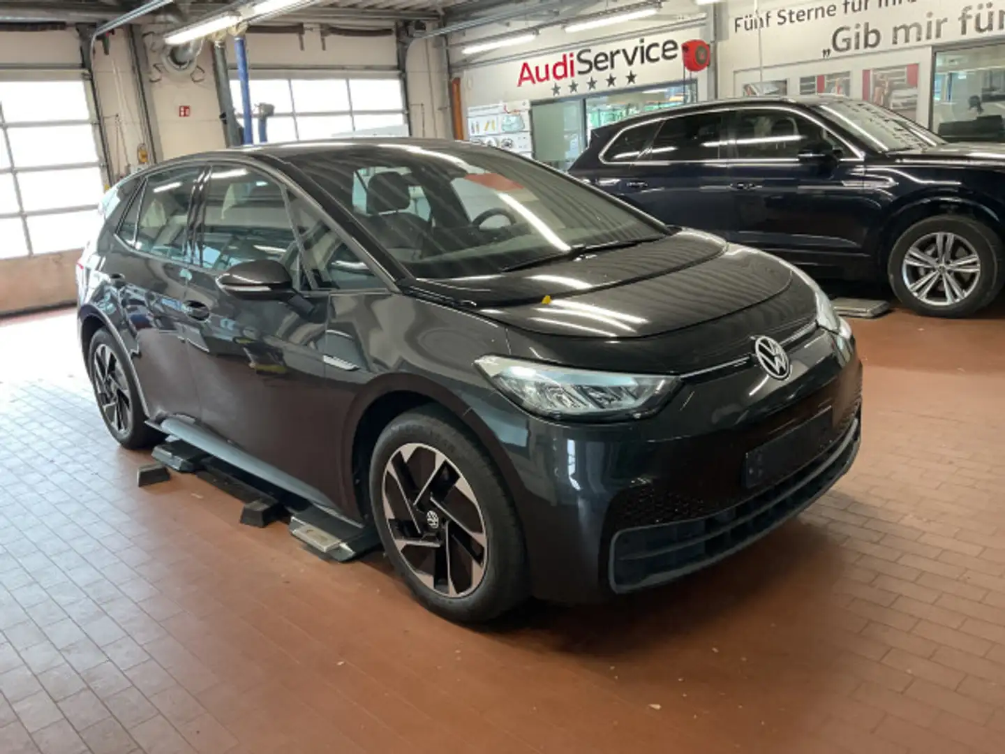 Volkswagen ID.3 Pure Performance AppConnect Einparkhilfe Grau - 2
