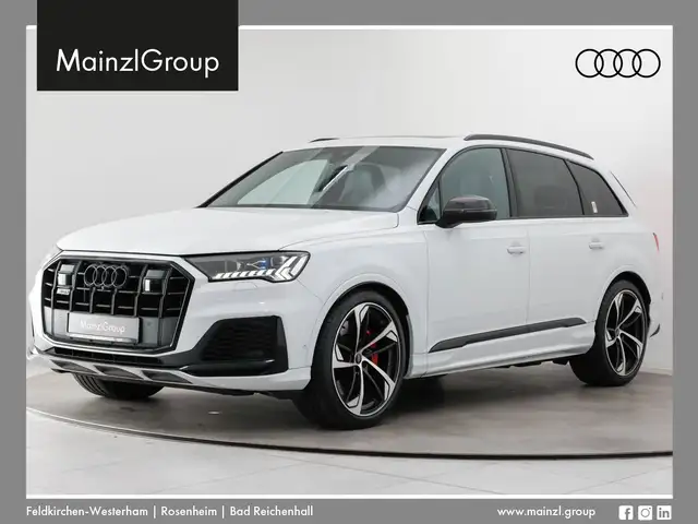 Audi SQ7 competition plus AHK HUD Matrix 7 Sitze