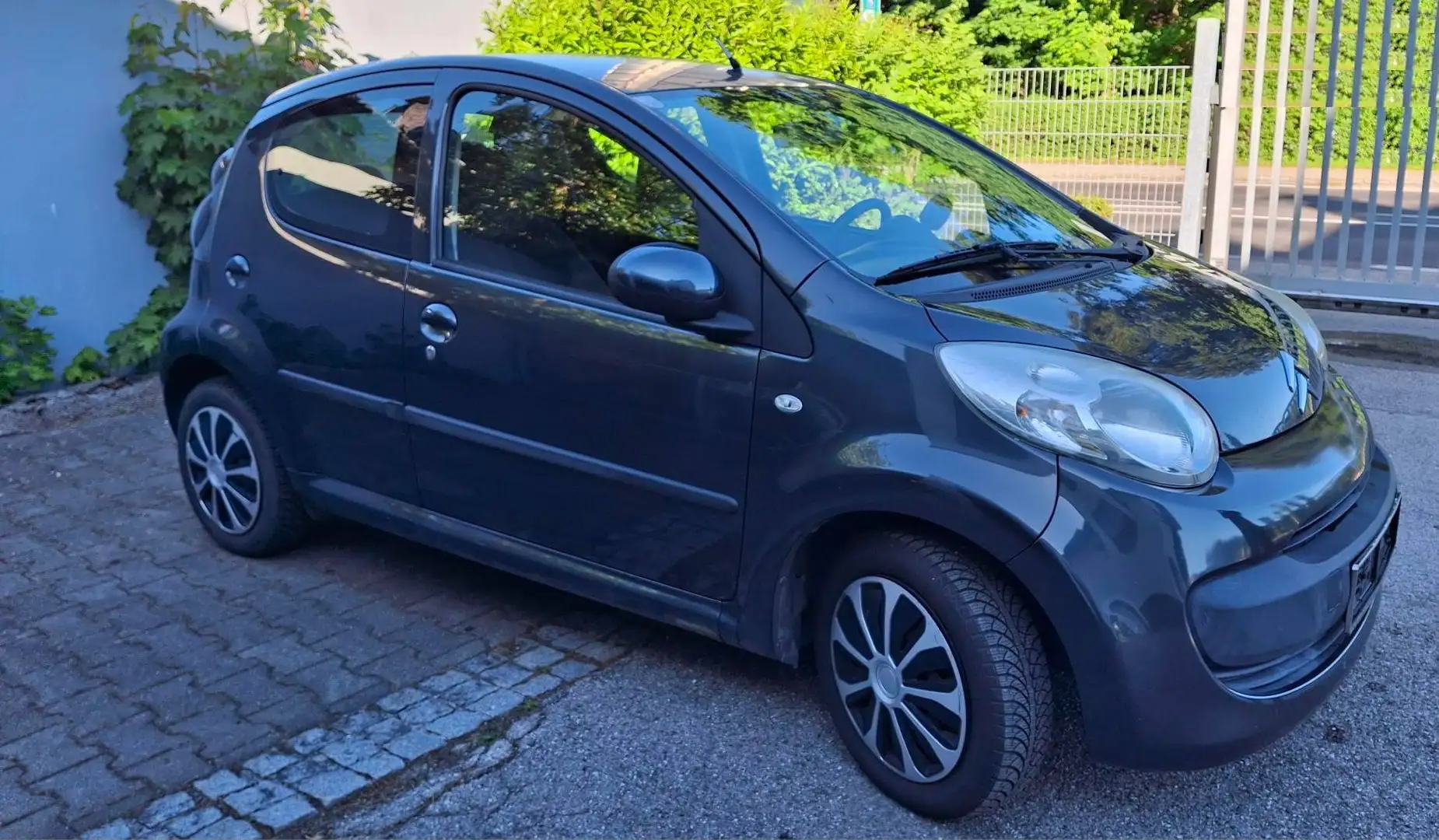 Citroen C1 C1 1,0 Desire Desire Grau - 2