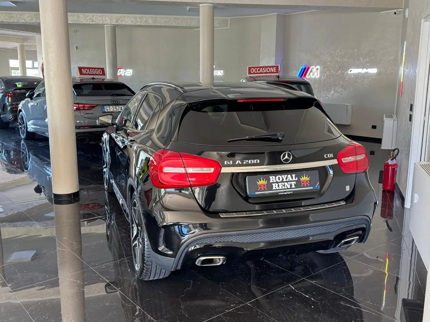 Mercedes-Benz GLA 200 GLA-X156 2014 d (cdi) Sport auto Noir - 1