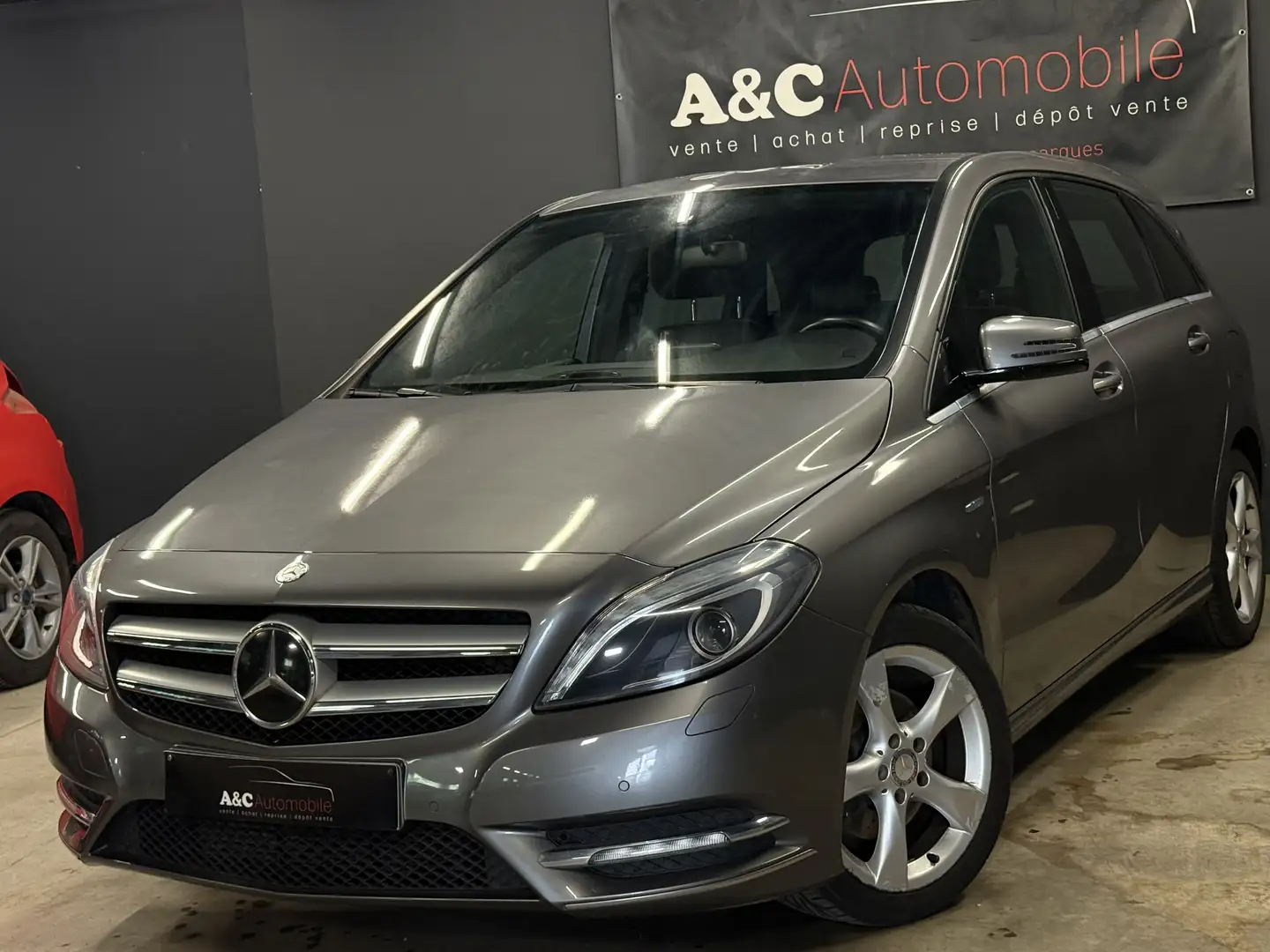 Mercedes-Benz B 180 CDI Avantgarde Gris - 1