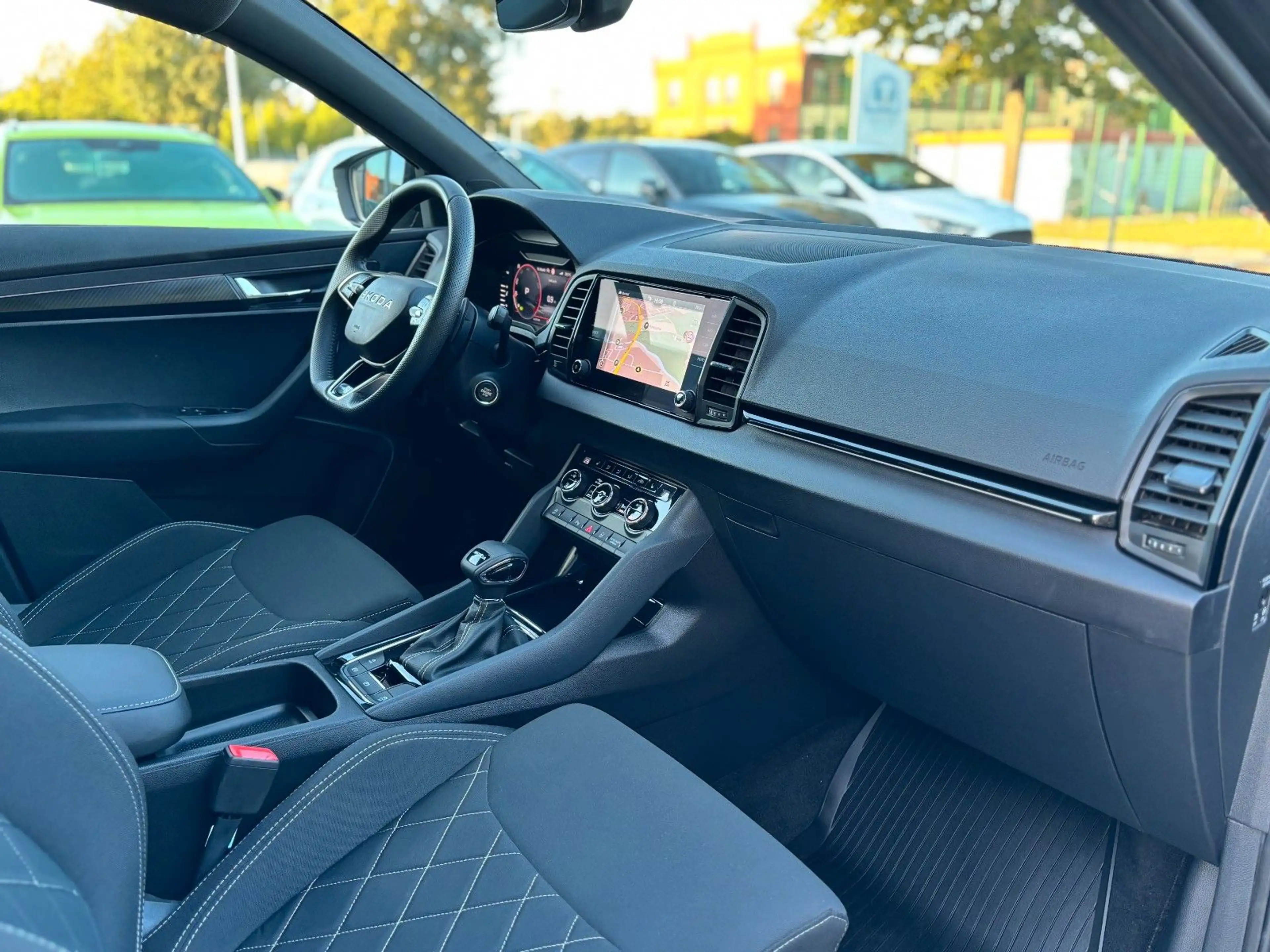 Skoda Karoq 1.5TSI DSG Sportline Canton Navi Vcocpit — photo 13