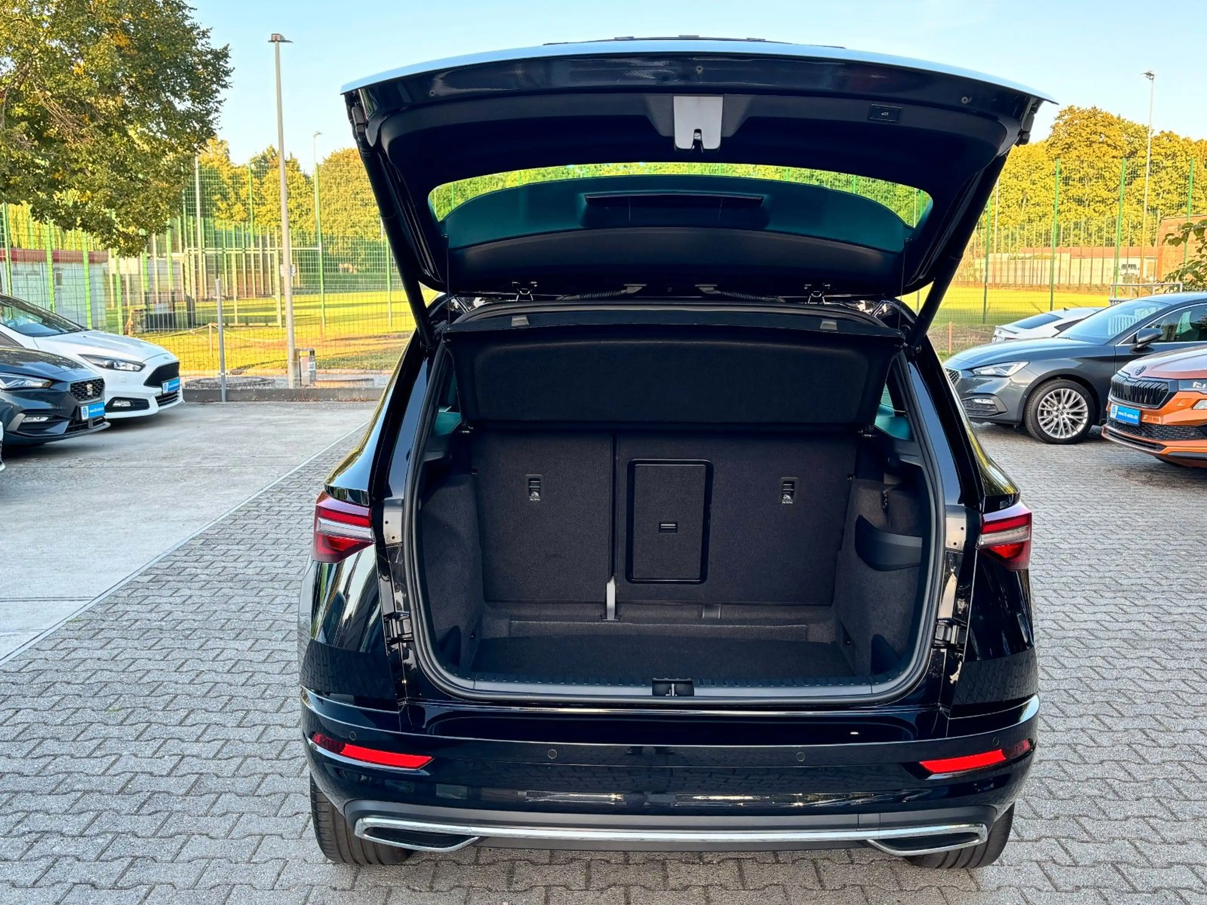 Skoda Karoq 1.5TSI DSG Sportline Canton Navi Vcocpit — photo 10