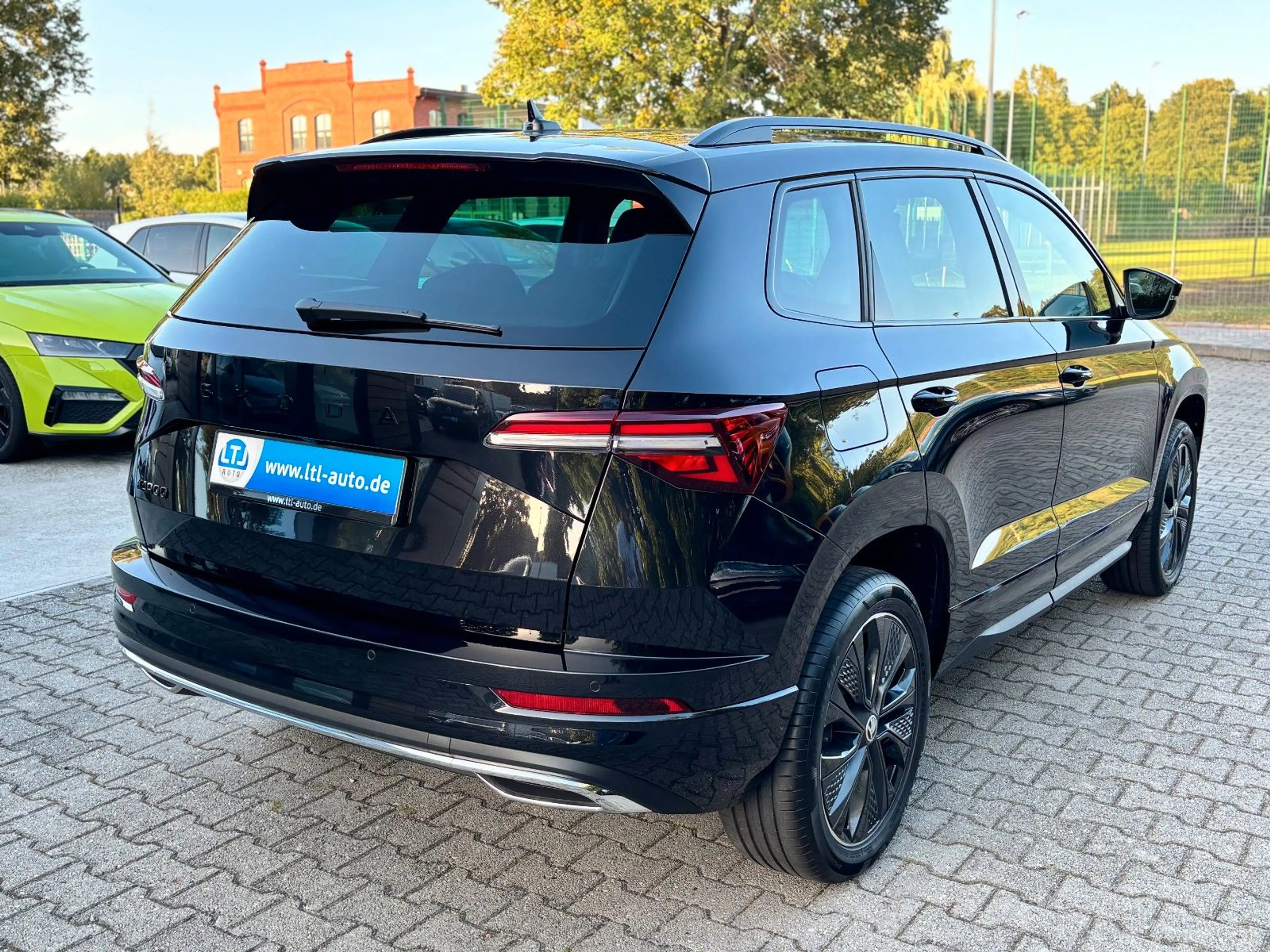 Skoda Karoq 1.5TSI DSG Sportline Canton Navi Vcocpit — photo 7