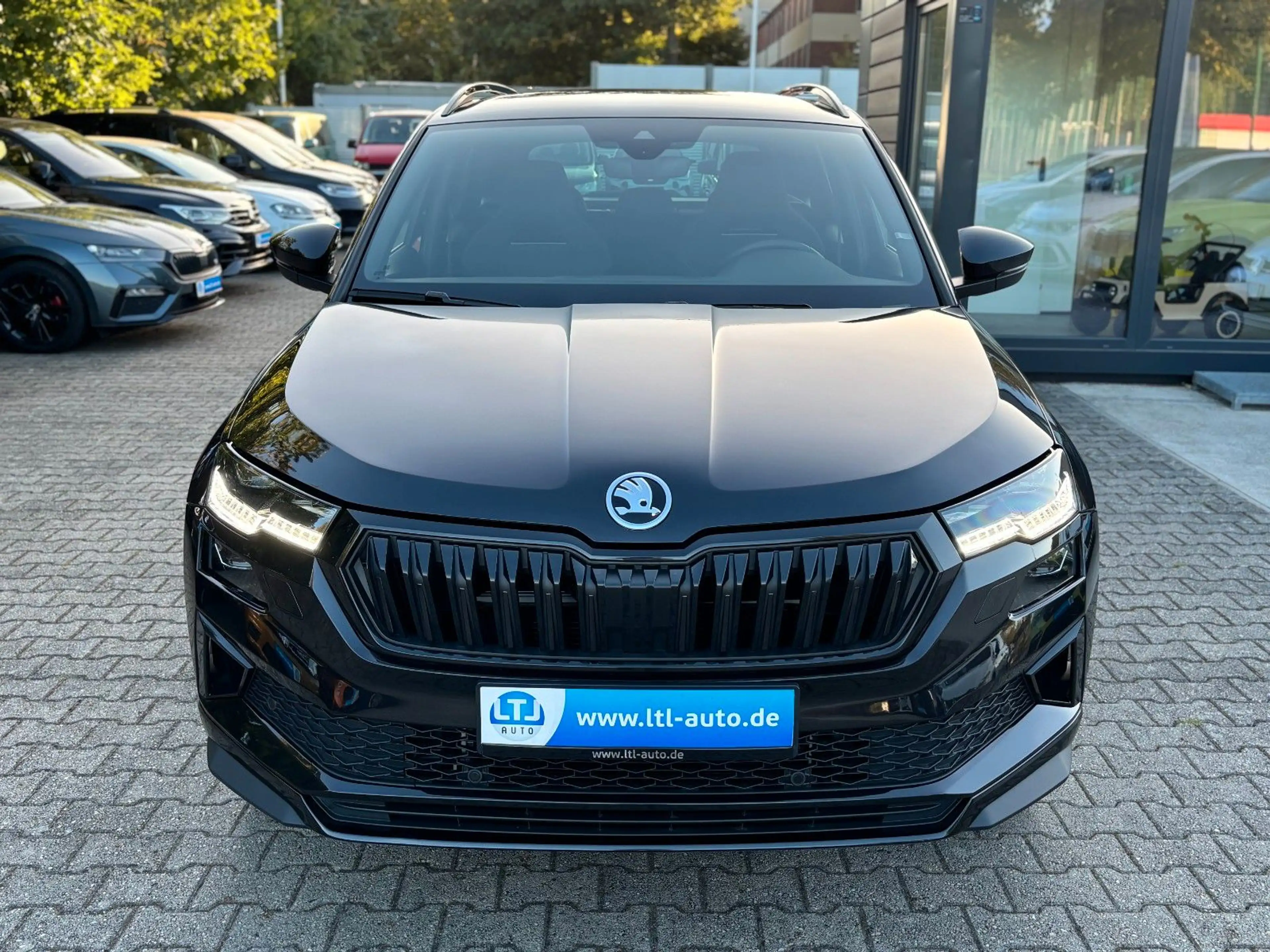 Skoda Karoq 1.5TSI DSG Sportline Canton Navi Vcocpit — photo 2