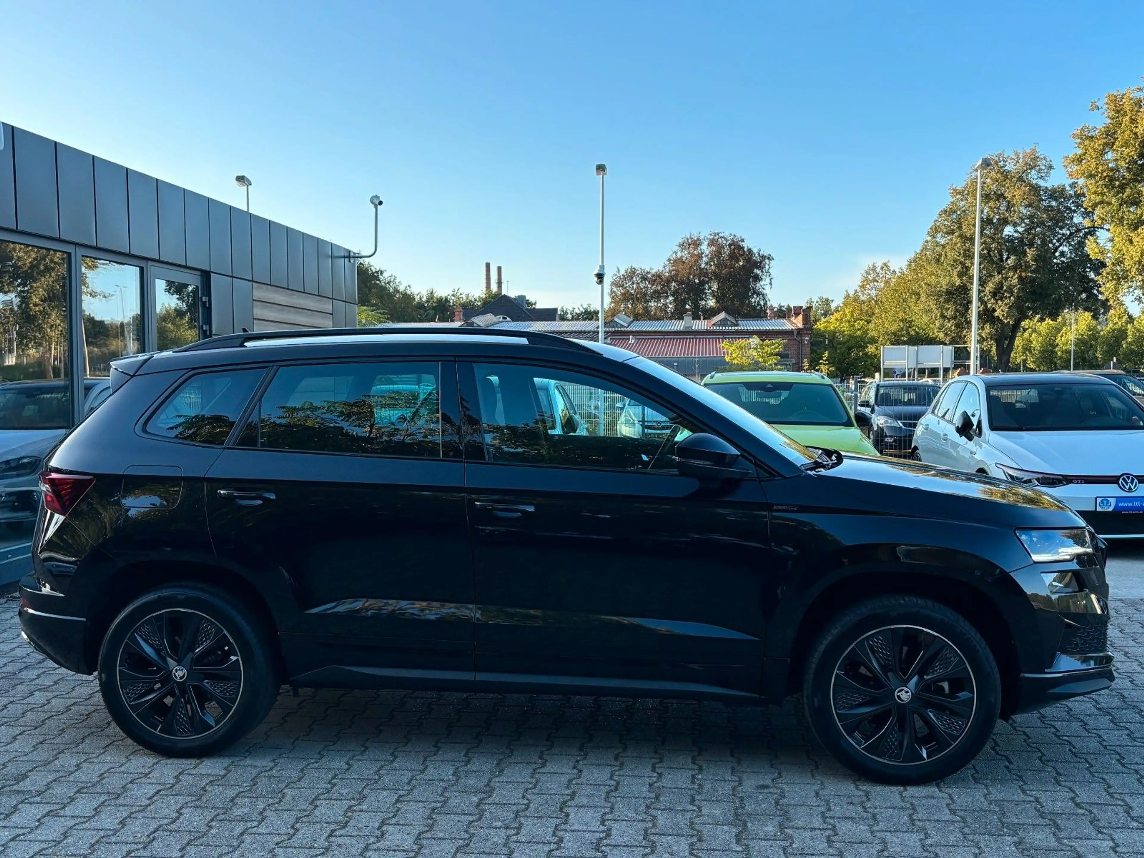 Skoda Karoq 1.5TSI DSG Sportline Canton Navi Vcocpit — photo 8