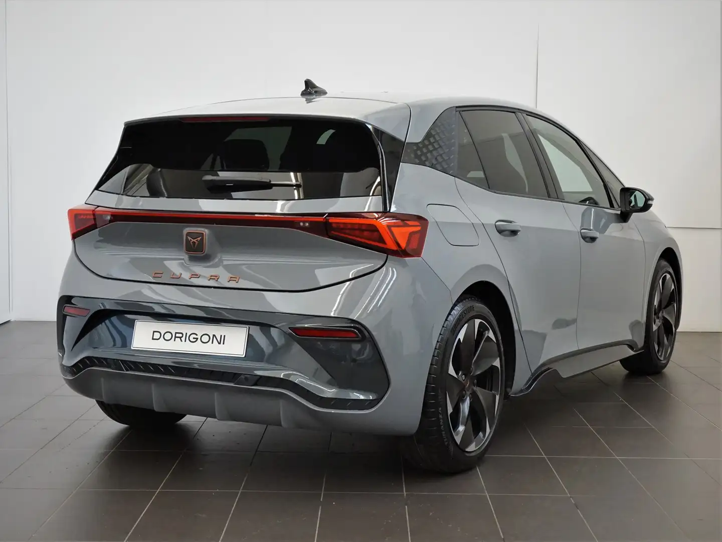 CUPRA Born 58kwh e-boost Gris - 2