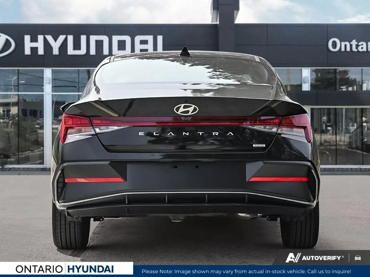Hyundai ELANTRA fotografie Hyundai ELANTRA