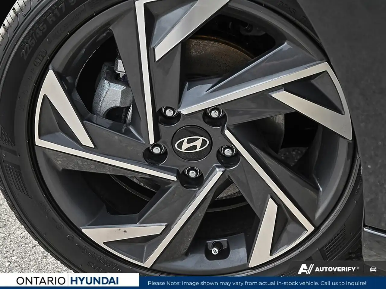 Hyundai ELANTRA fotografie Hyundai ELANTRA