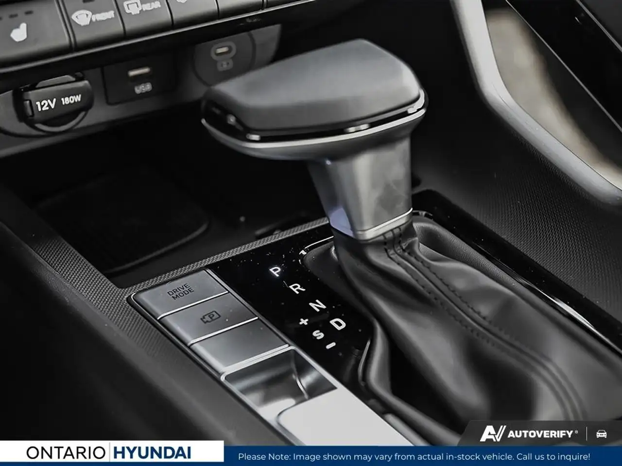 Hyundai ELANTRA fotografie Hyundai ELANTRA