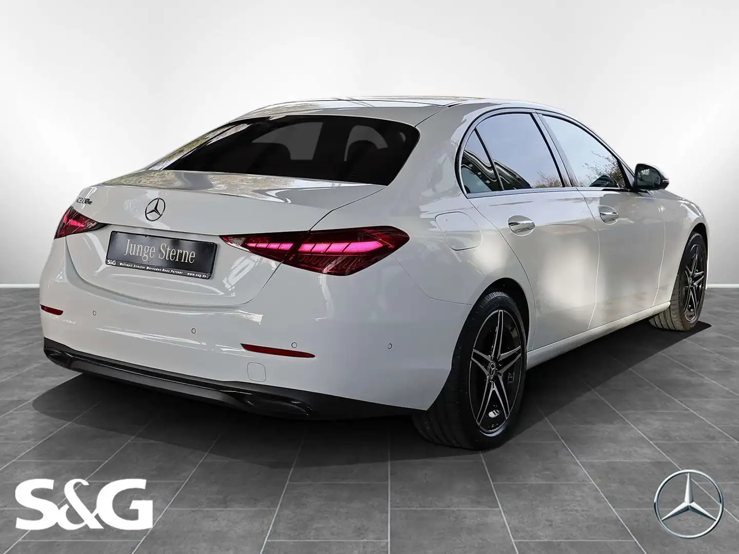 Mercedes-Benz C 300 e AHK+DISTRONIC+PANO+MEMORY+360°+LED+18" Weiß - 2
