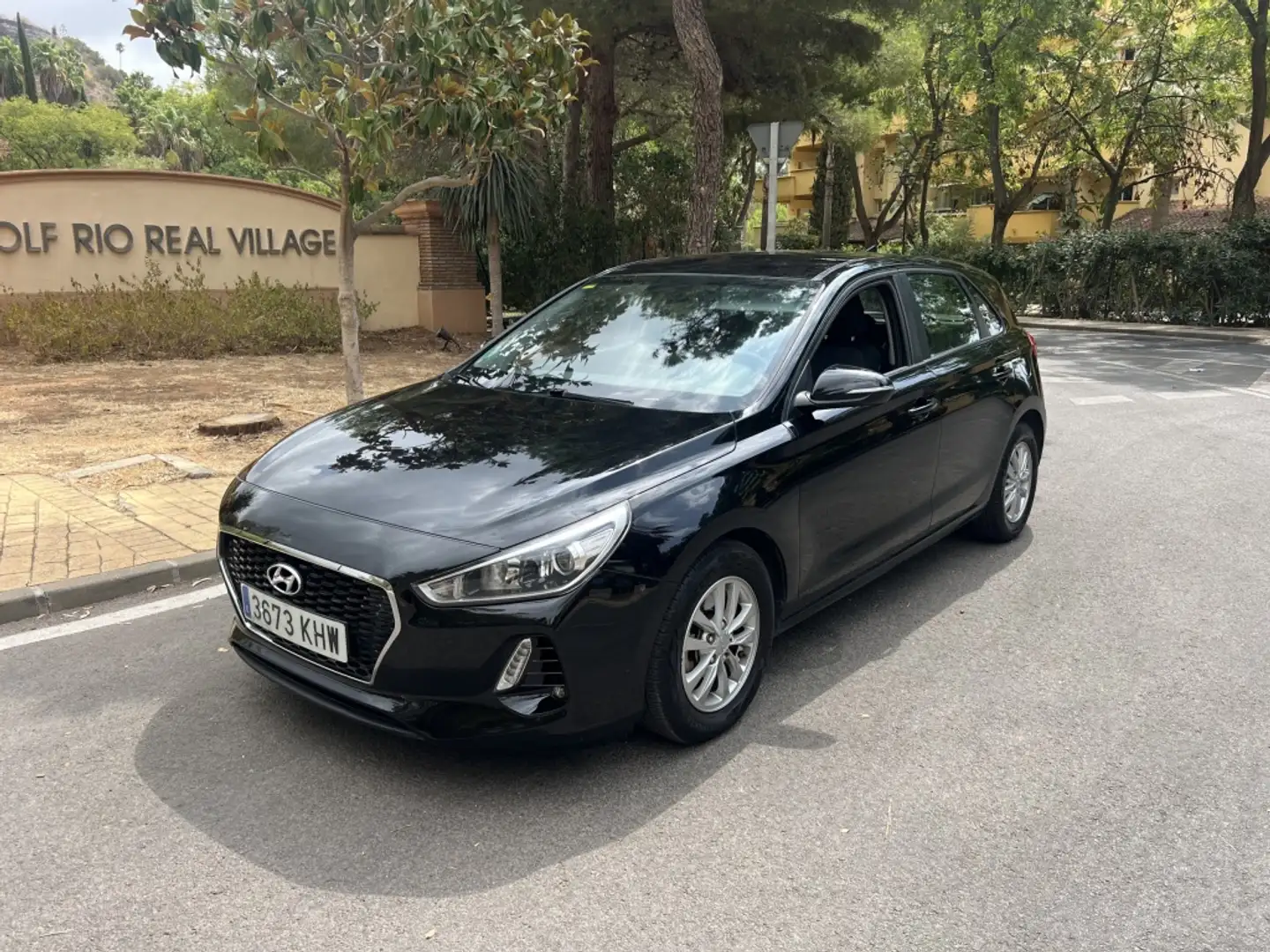 Hyundai i30 1.6CRDi Link 95 Noir - 1