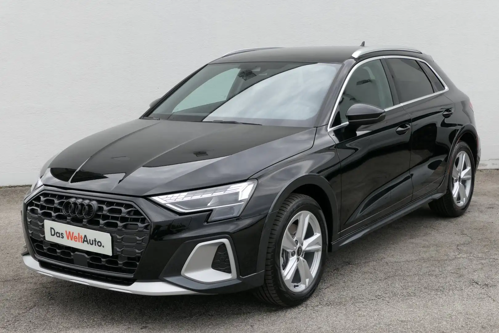 Audi A3 35 TFSI Schwarz - 1