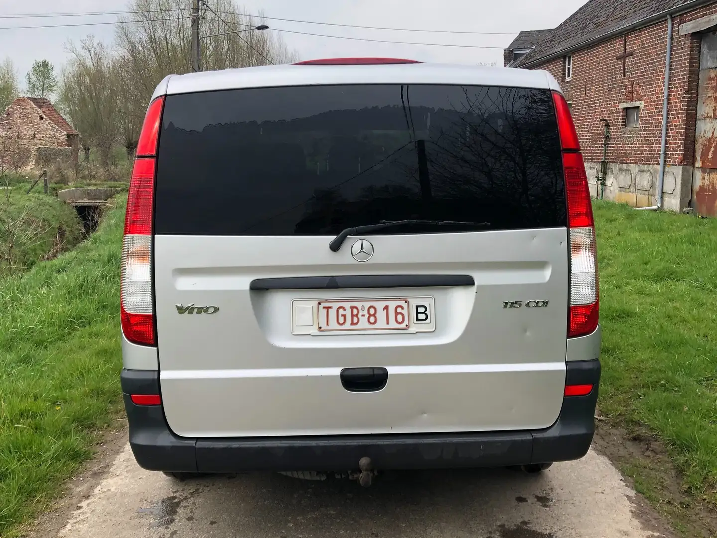 Mercedes-Benz Vito Vito 2.1 CDI A2 Zilver - 2