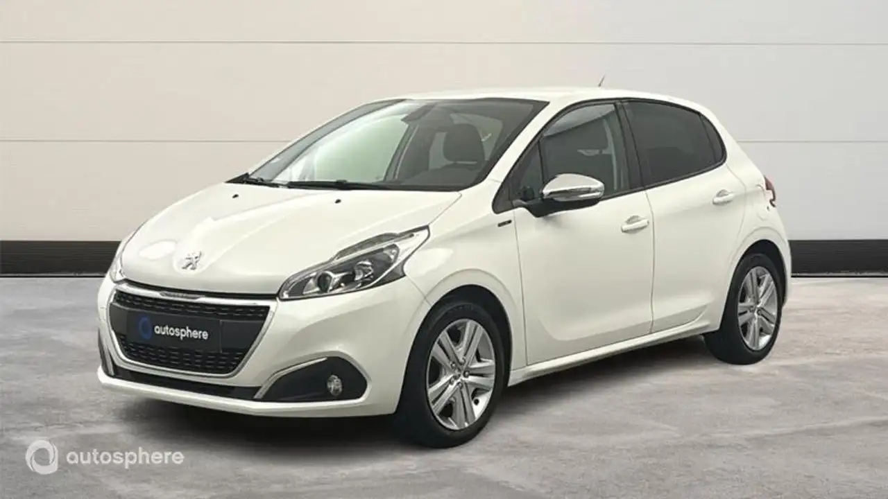 Peugeot 208 1.2 PureTech 82ch E6.2 Evap Signature 5p