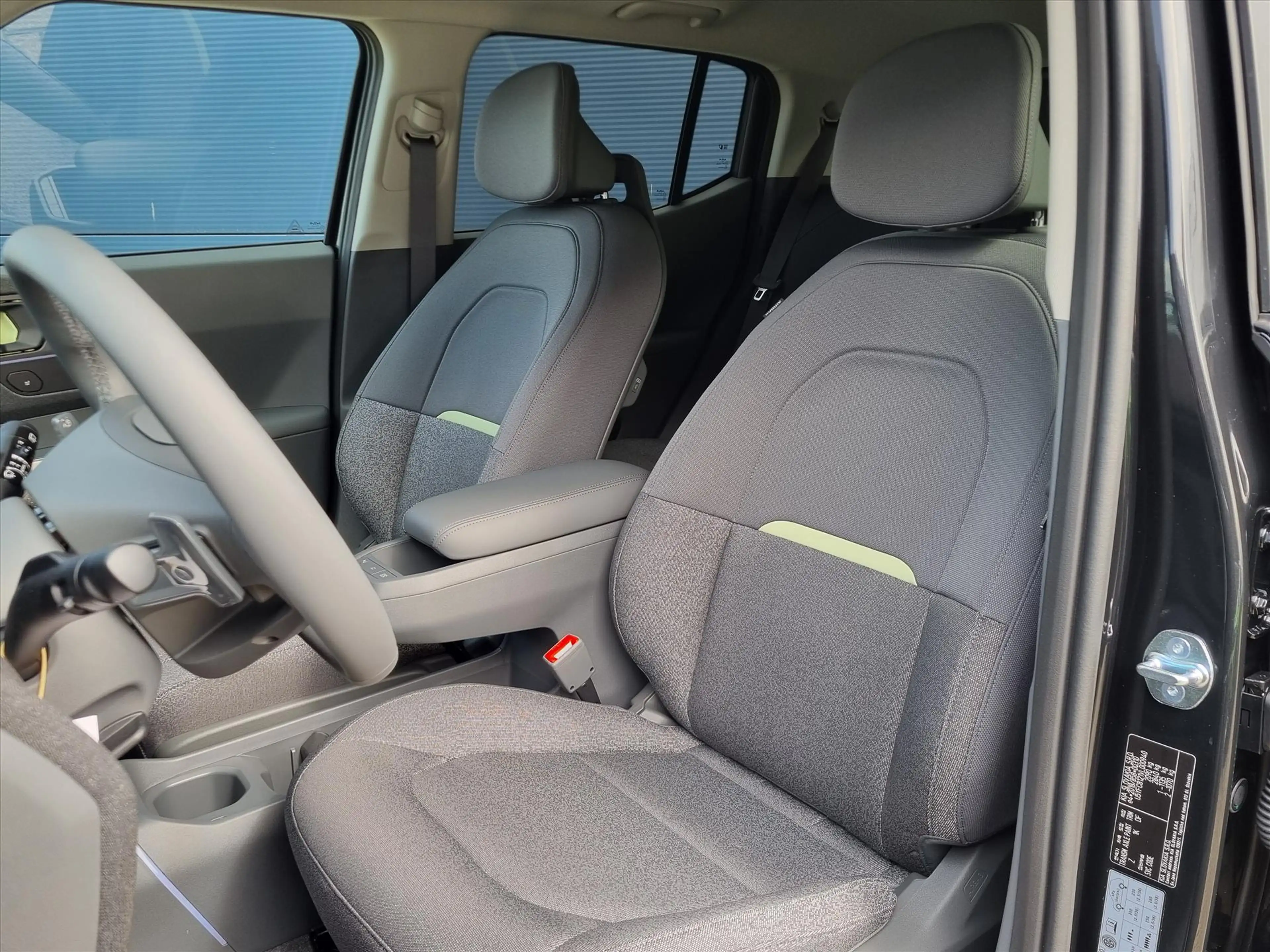 Kia EV2 42,2 kWh Plus Advanced 5-Zits | Schuif-/Kanteldak — photo 10