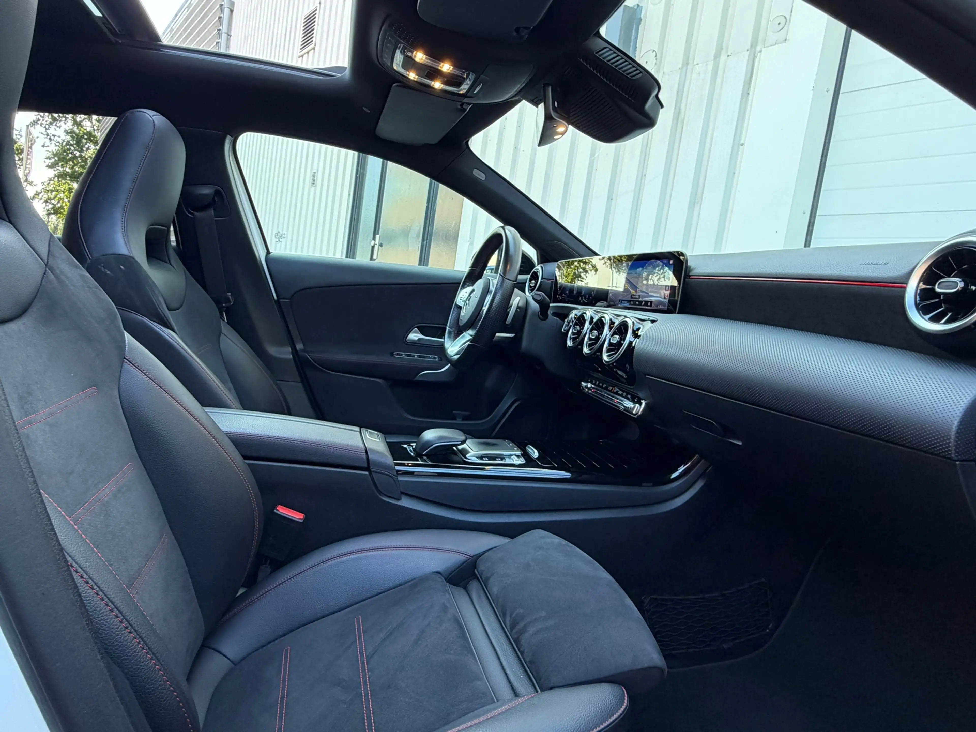 Mercedes-Benz A 180 AMG Pano|Camera|Carplay| Night-pakket — photo 8