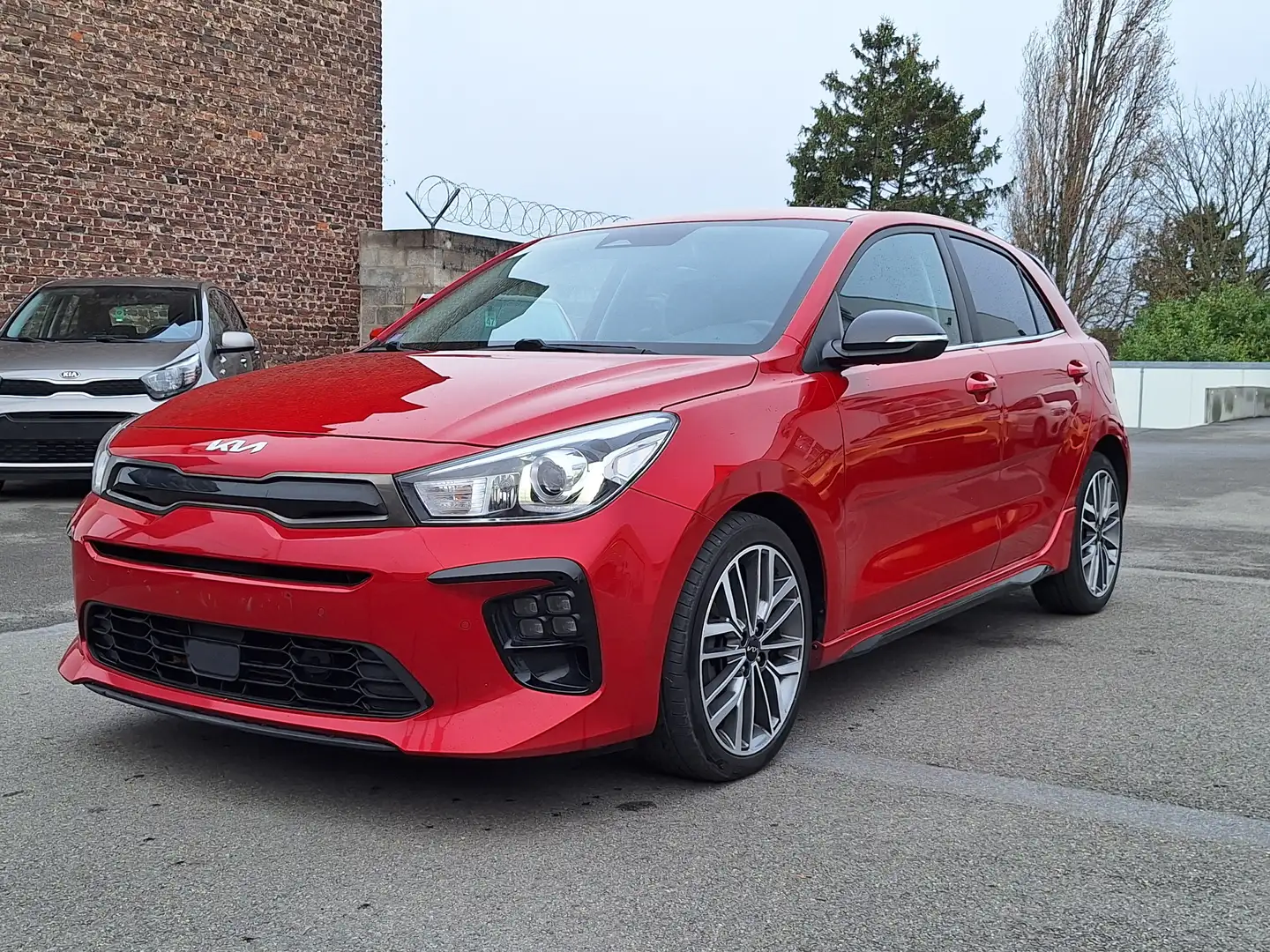 Kia Rio GT Line *garantie Kia 11/2029 ou 150 000 km* Rouge - 1