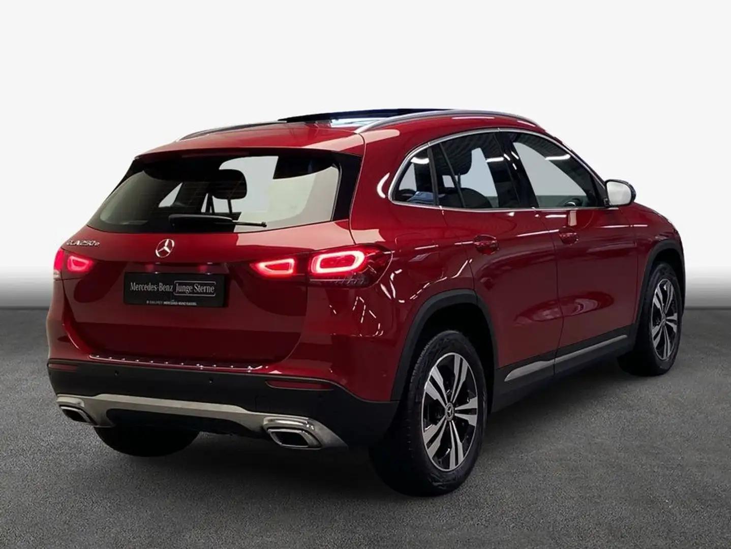 Mercedes-Benz GLA 250 GLA Rot - 2