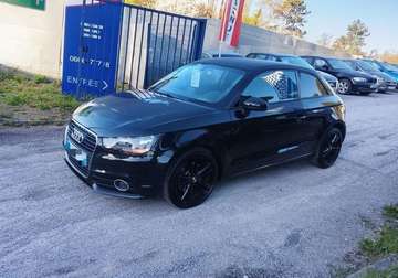 Magnifique en 1,6 tdi 90 cv gps Bluetooth Clim