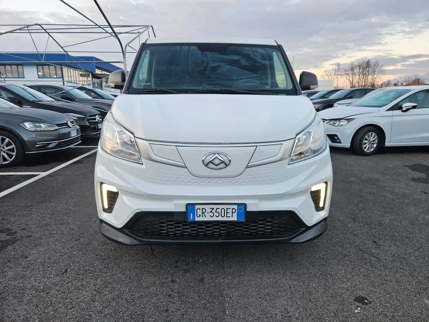 Maxus eDeliver 3 auton fino 371 km 50KWh passo lungo tg: GR350EP Blanc - 2