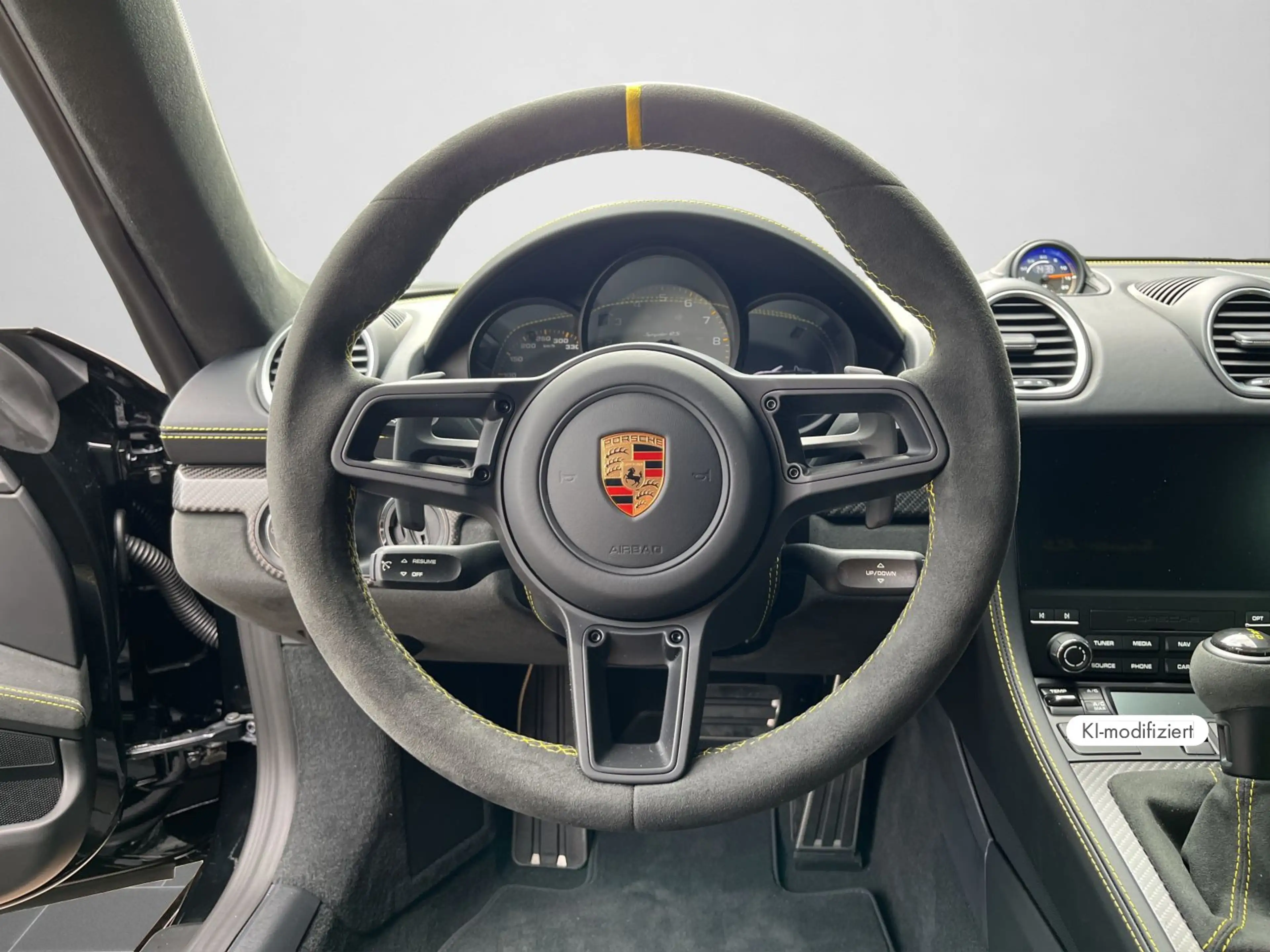 Porsche 718 Spyder RS — photo 10