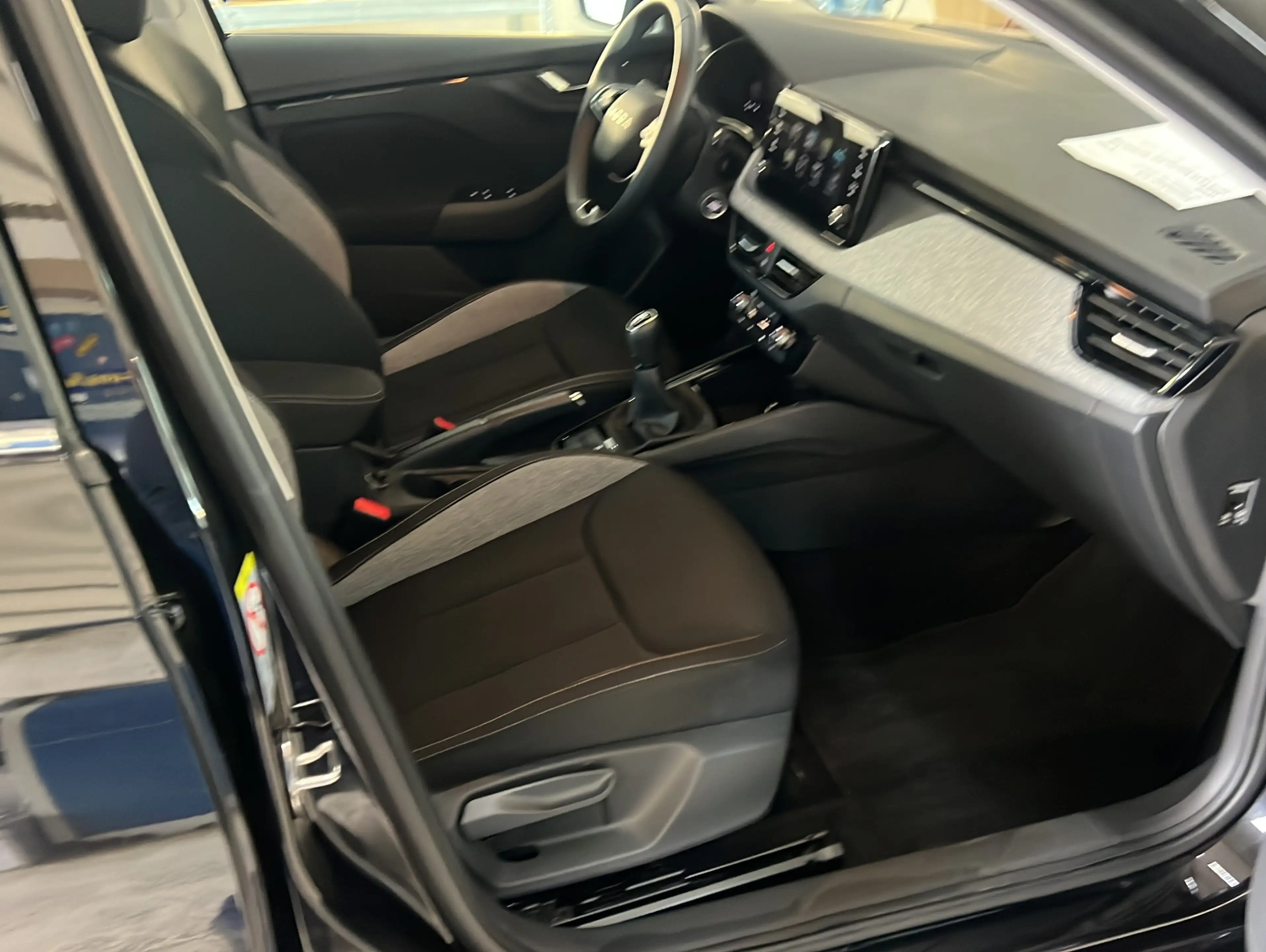Skoda Kamiq 1.0 TSI Selection*DAB+*Spurassist*LED — photo 17