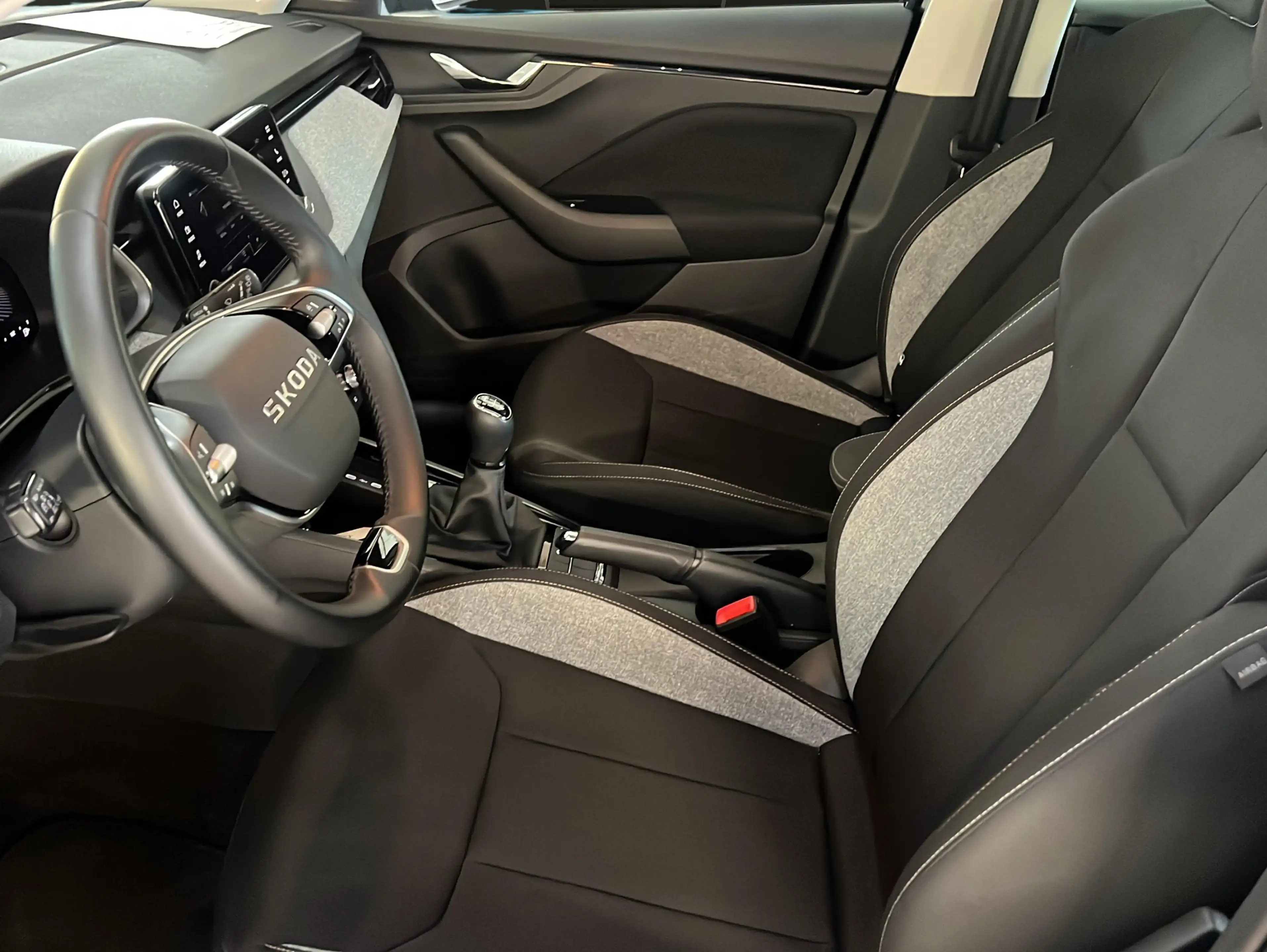 Skoda Kamiq 1.0 TSI Selection*DAB+*Spurassist*LED — photo 14