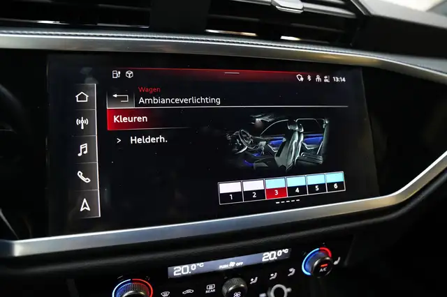 Audi Q3 view 19