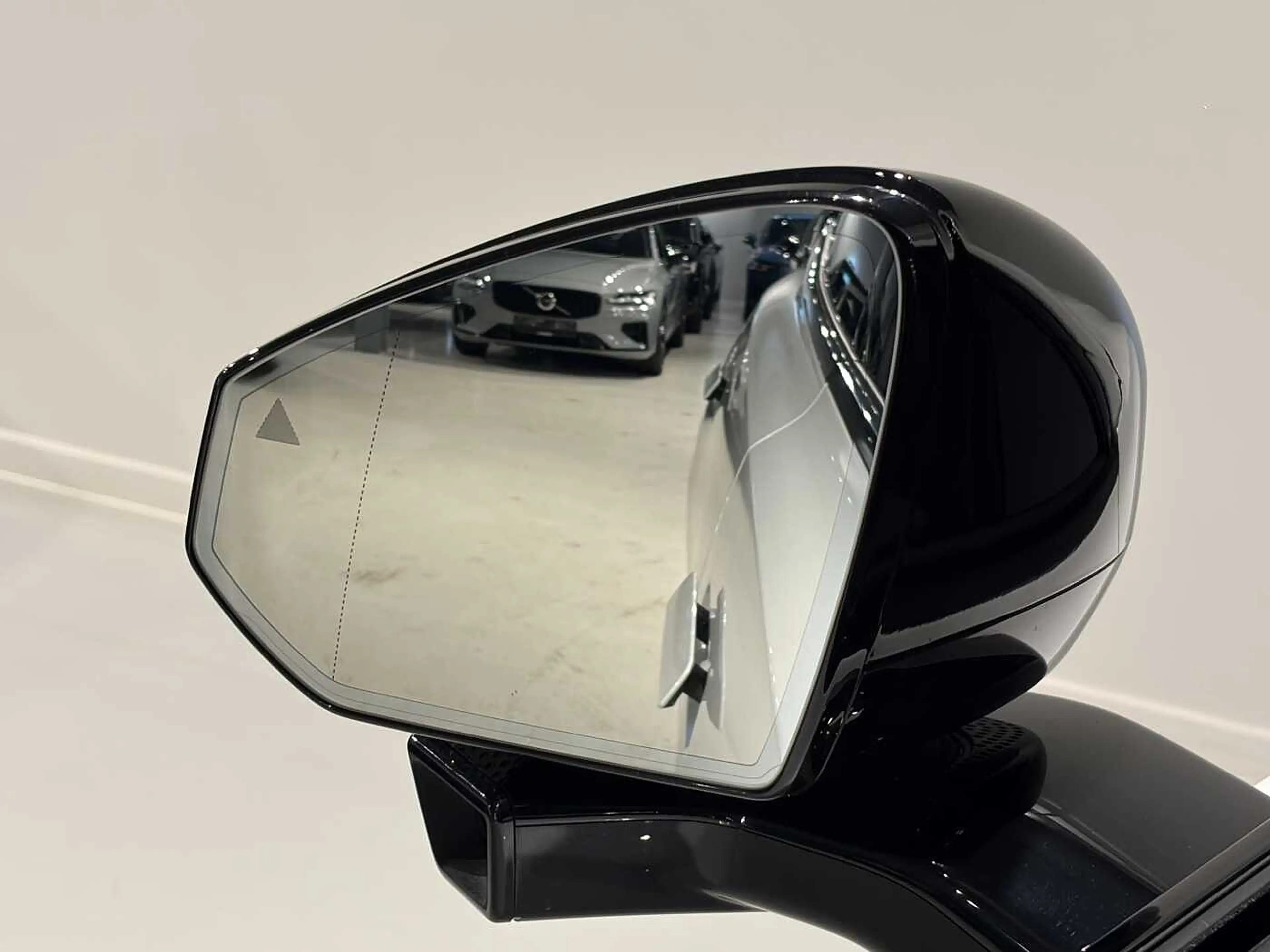 Volvo EX90 Ultra Twin Motor Performance ( 4x4 )  + LUCHTVERIN — photo 12