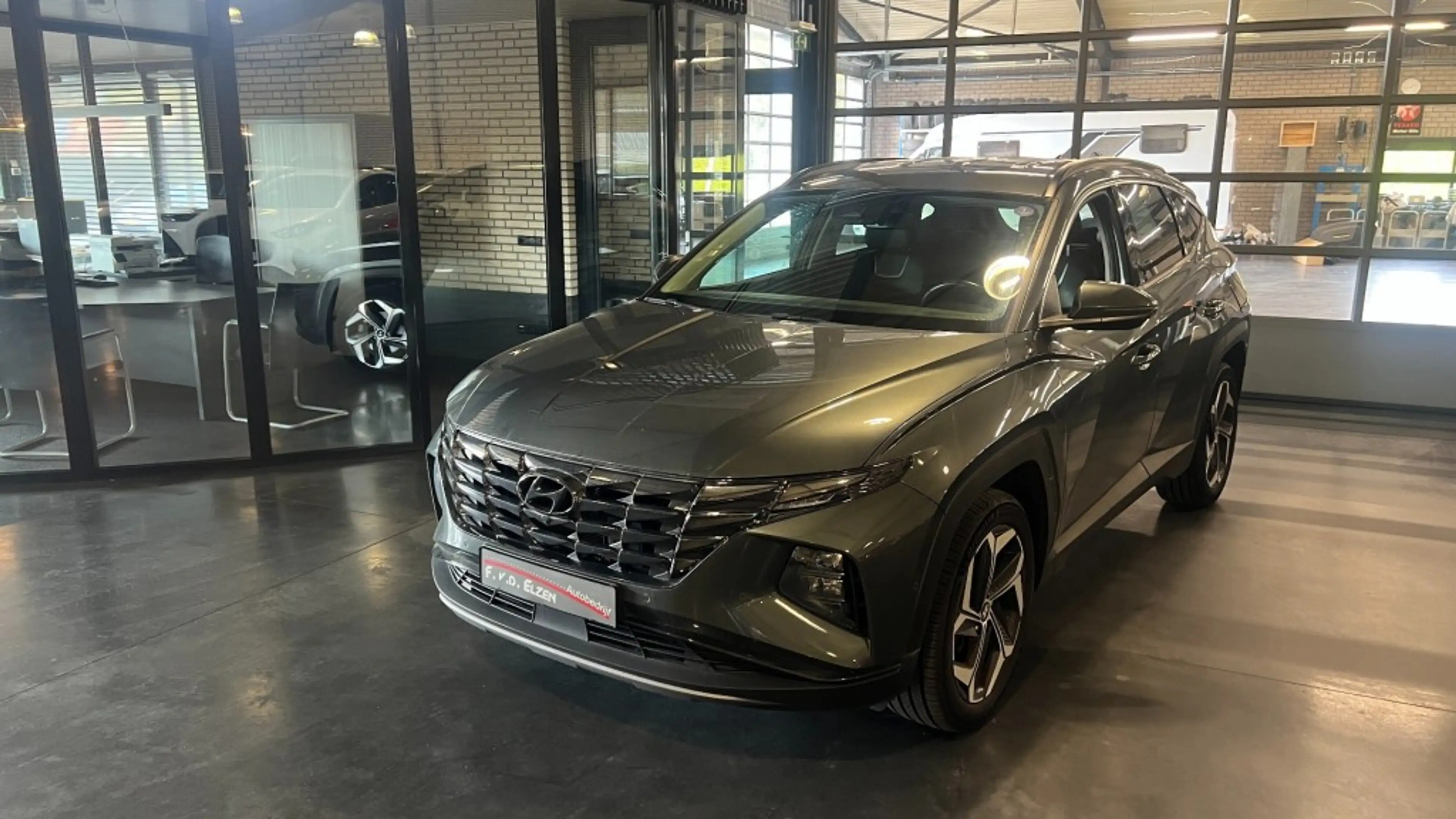 Hyundai TUCSON 1.6 T-GDI HEV Premium 230 Pk Automaat 1650 kg Trek