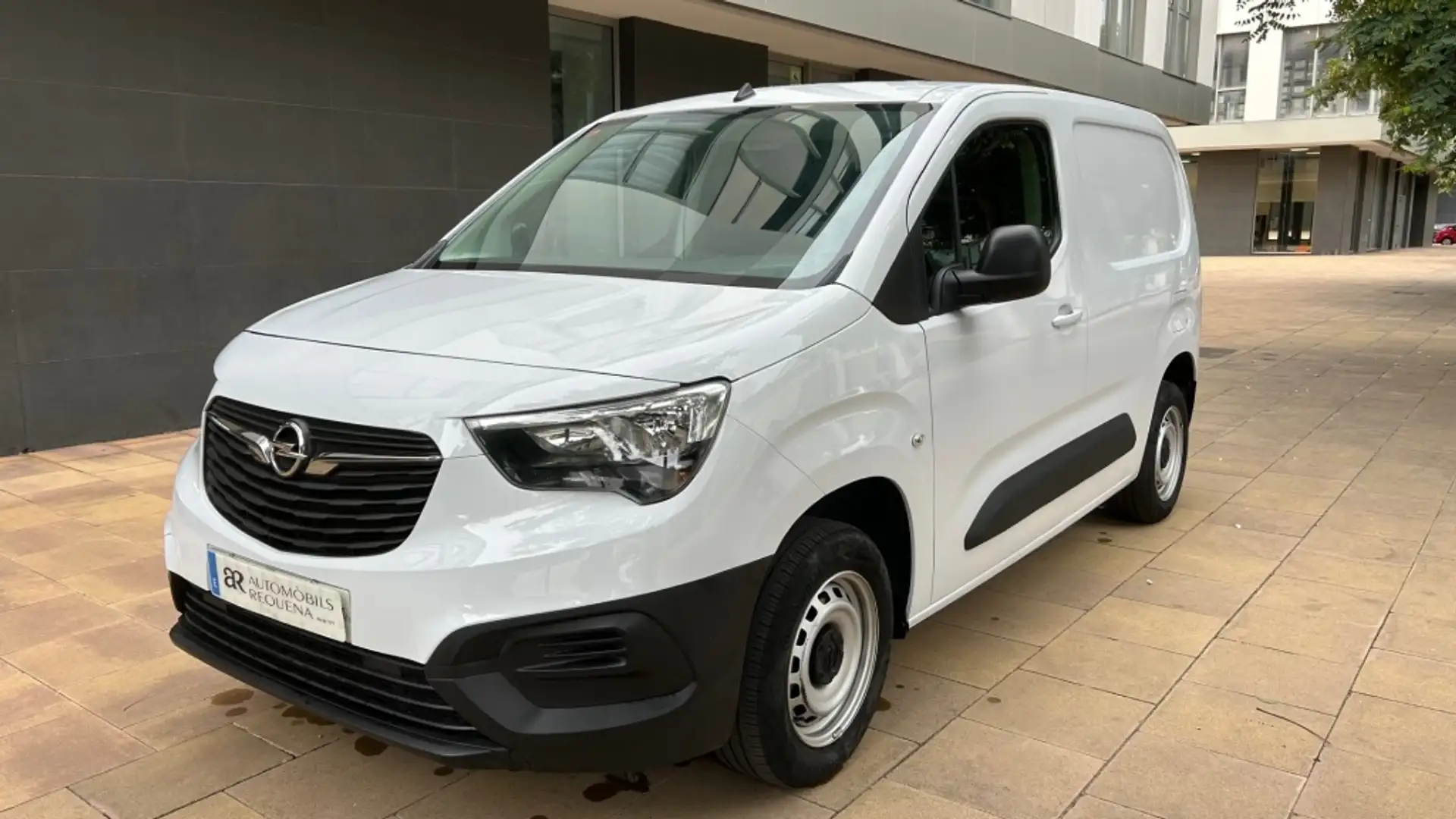 Opel Combo N1 Cargo 1.5TD S&S L 650 100 Blanc - 1