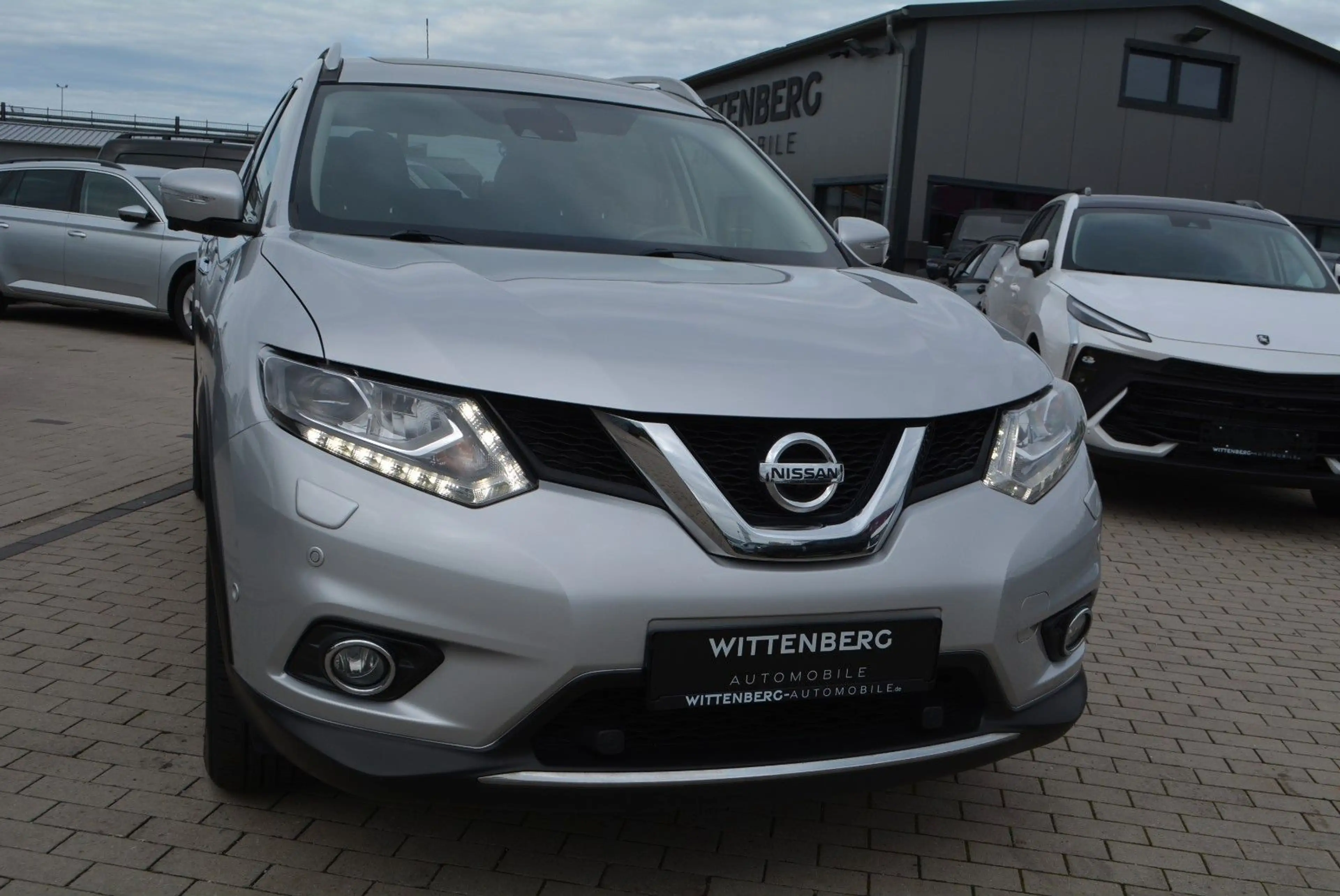 Nissan X-Trail Tekna 4x4-Kamera360-Panorama-AHK — photo 3