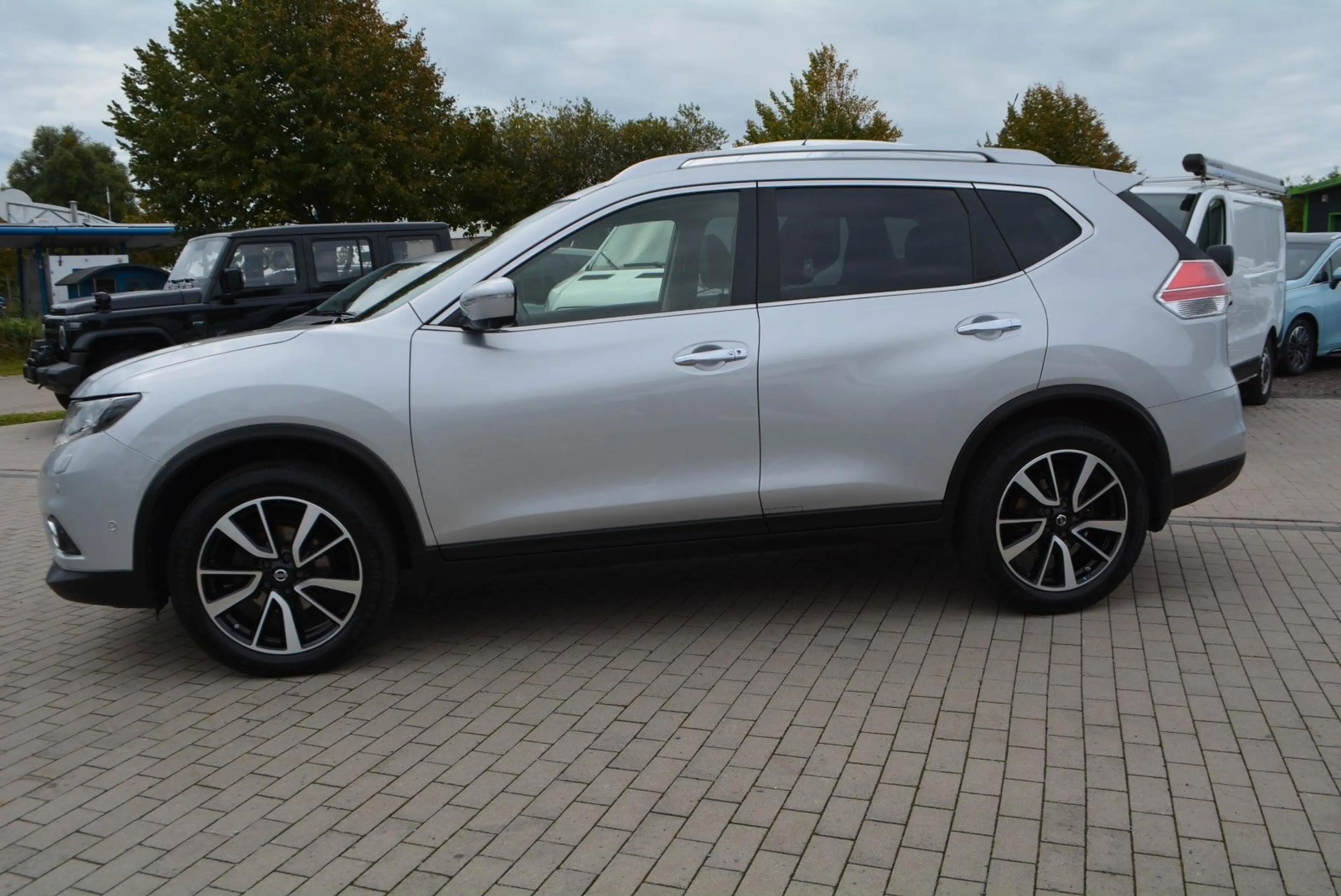 Nissan X-Trail Tekna 4x4-Kamera360-Panorama-AHK — photo 11