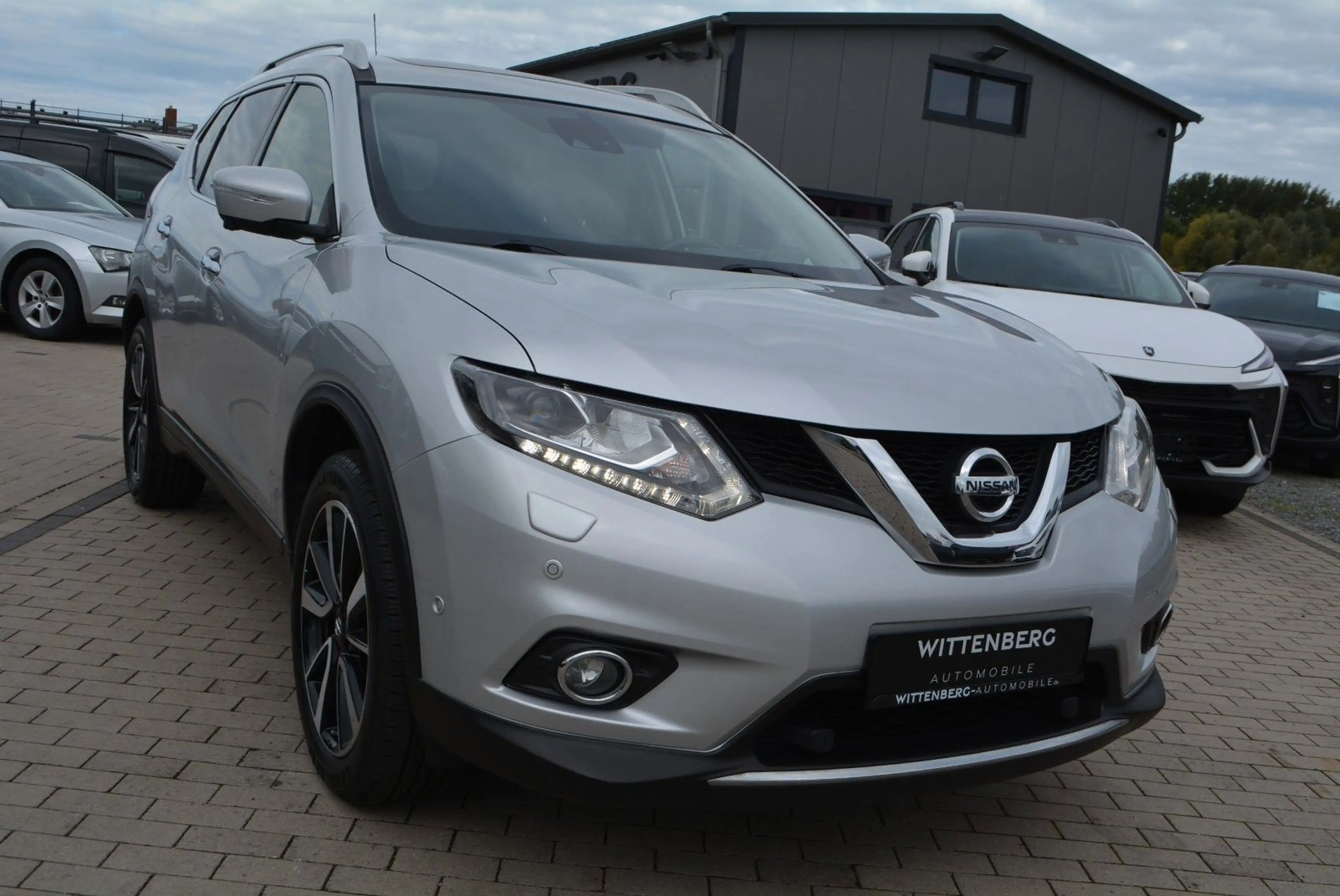 Nissan X-Trail Tekna 4x4-Kamera360-Panorama-AHK — photo 2