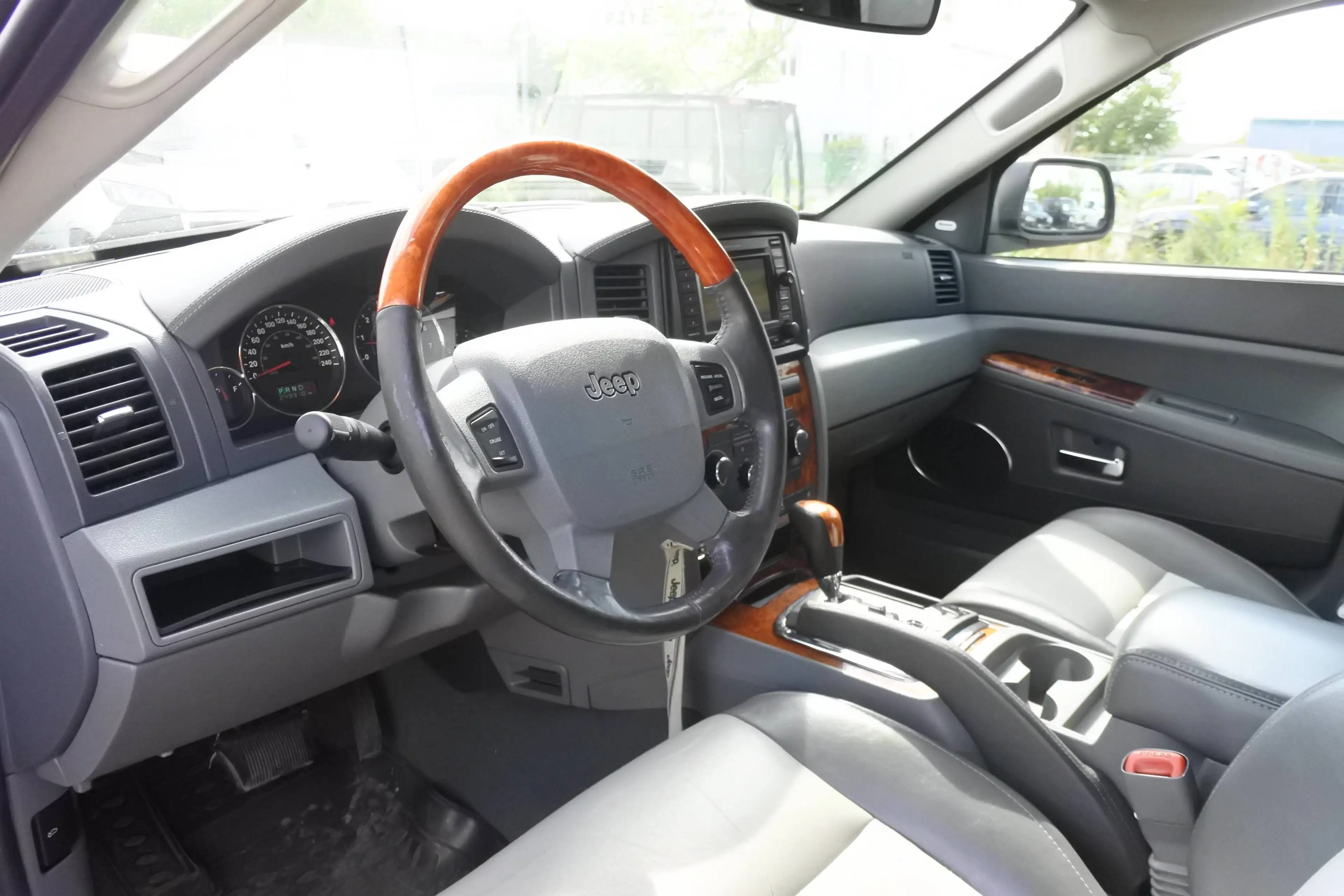 Jeep Grand Cherokee Grand Cherokee 3,0 V6 CRD Limited Limited — photo 9