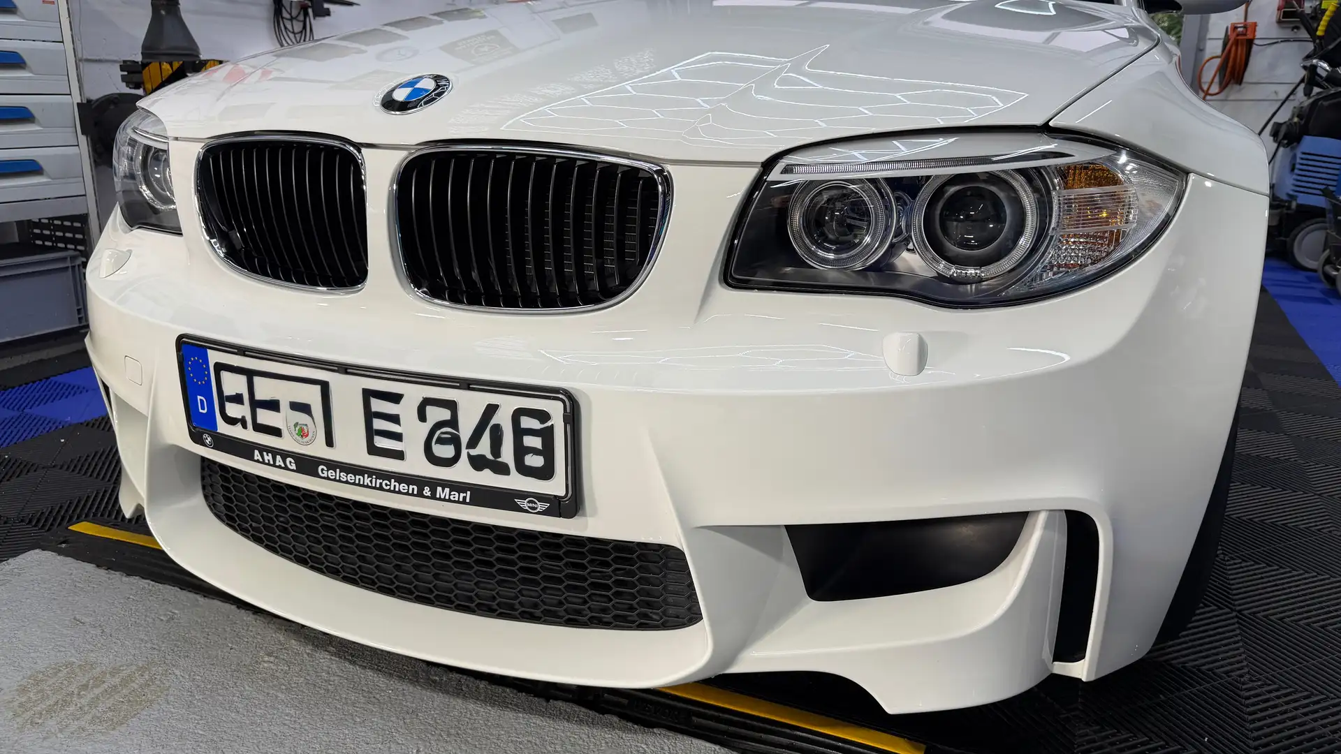 BMW 1er M Coupé Sehr gepflegter Zustand ( Keramikversiegelung neu ) Weiß - 2