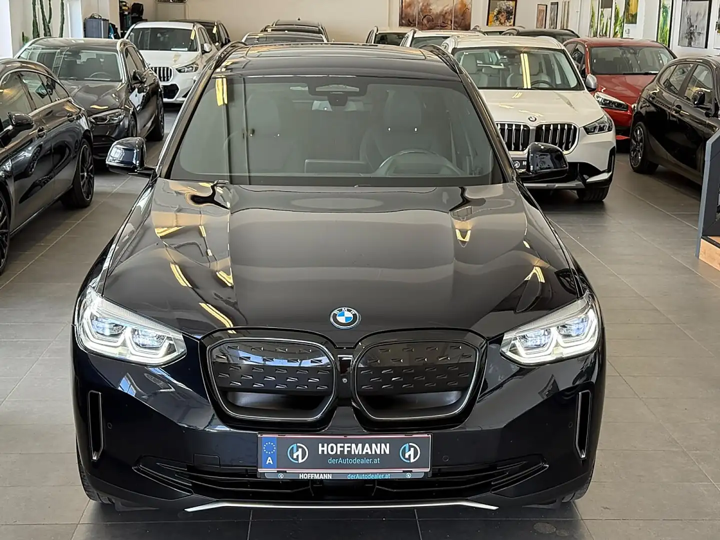 BMW iX3 Impressive,AHK/Hud/HiFi/20"/Pano/ACC Pro/ Schwarz - 2