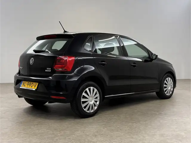 Volkswagen Polo view 10