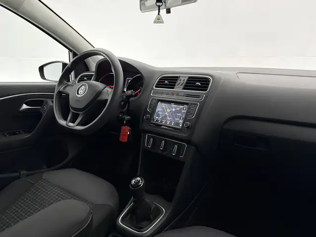 Volkswagen Polo view 24