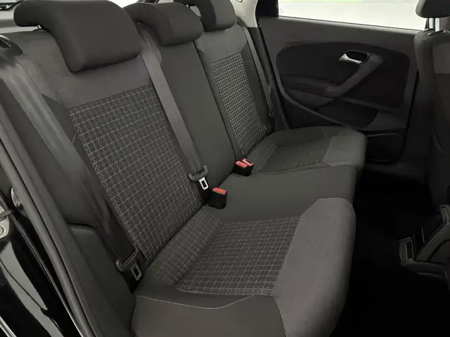 Volkswagen Polo view 29