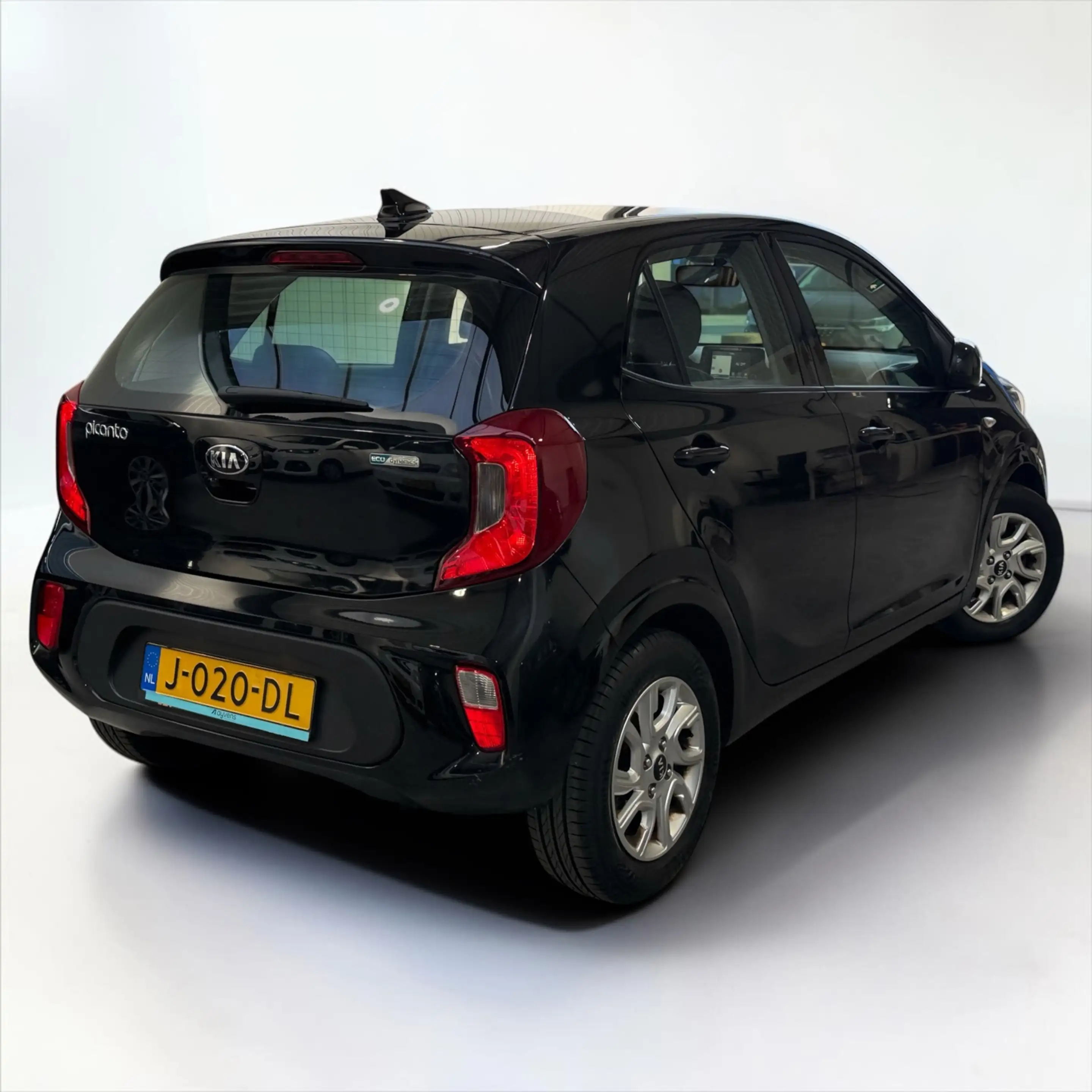 Kia Picanto 1.0 MPi DynamicLine CAM CARPLAY — photo 8