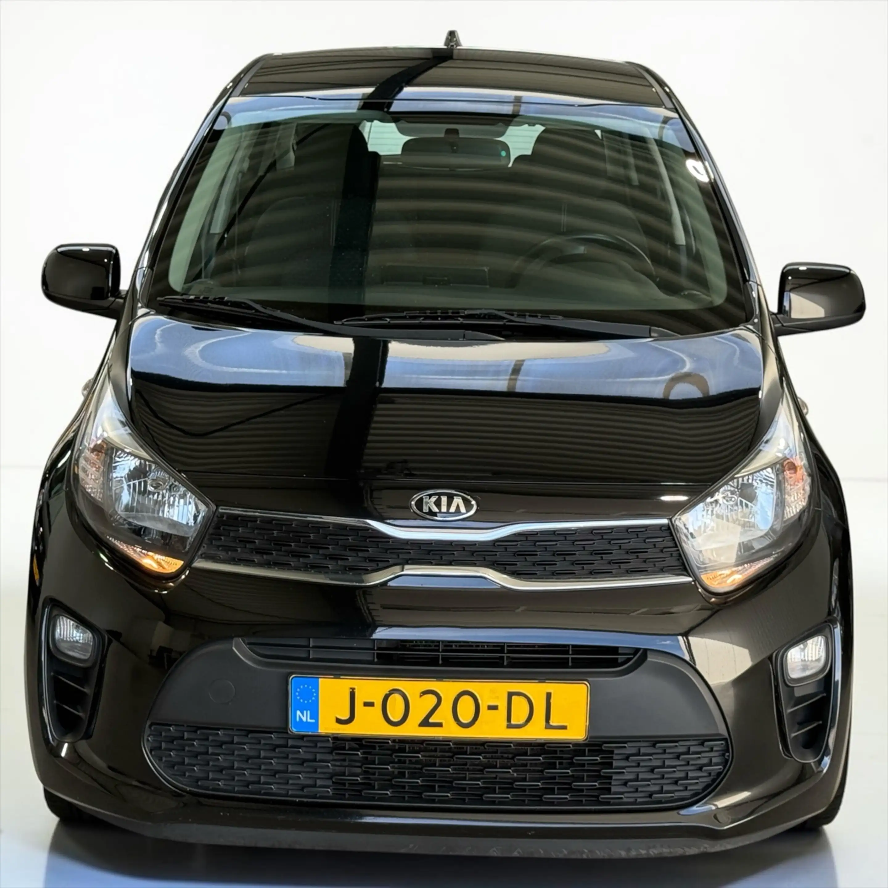 Kia Picanto 1.0 MPi DynamicLine CAM CARPLAY — photo 2