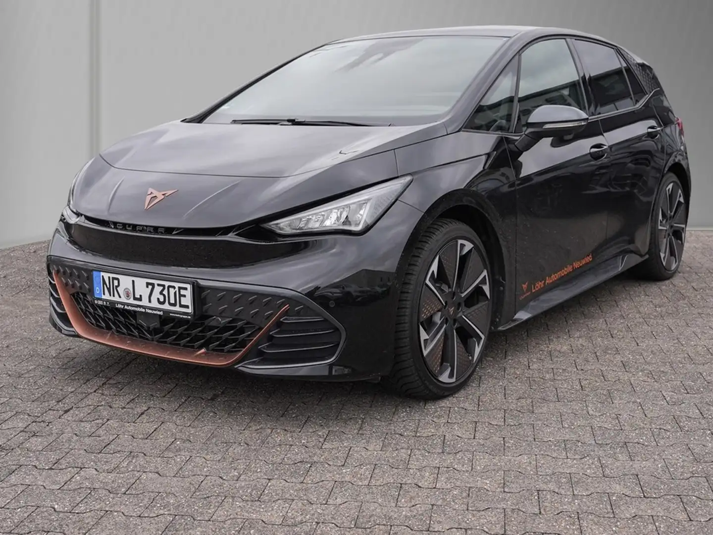 CUPRA Born VZ Skyline Roof, AR Head-up-Display, Heat pump,... Schwarz - 2