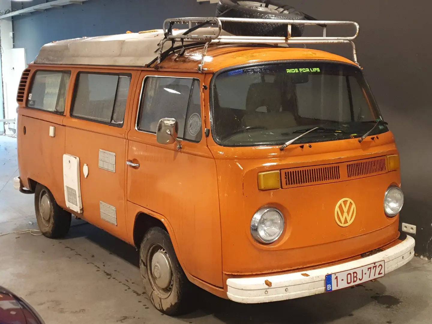 Volkswagen T2 Oranje - 1