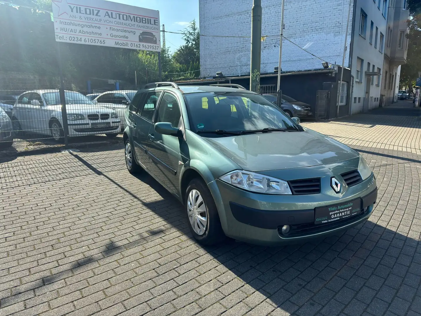 Renault Megane Expression Confort Зелений - 2